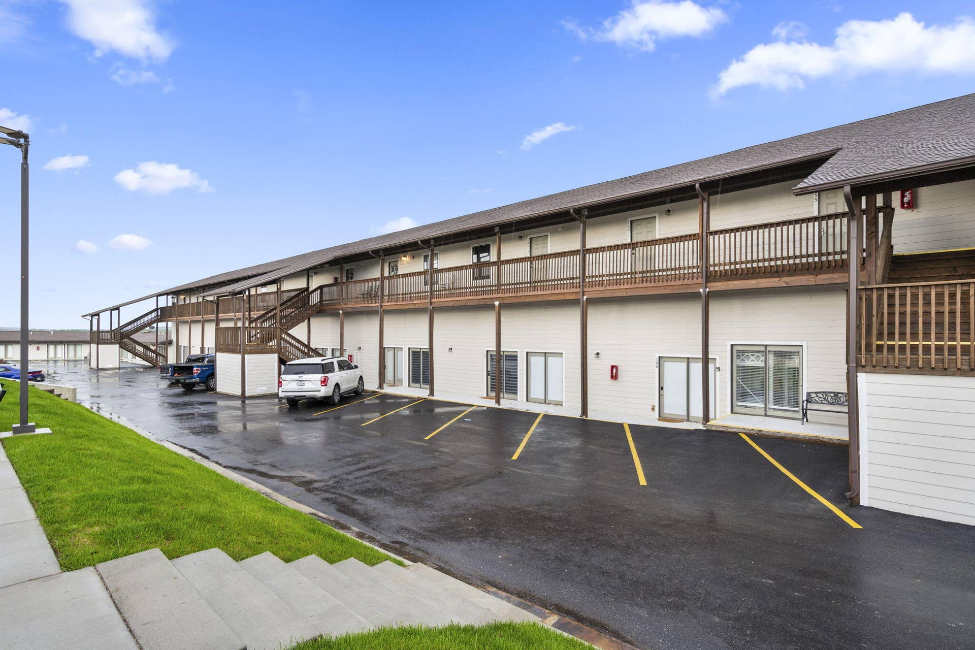 100 Getaway Circle, #107, Kimberling City, MO 65686 1-web-or-mls-DSC01054