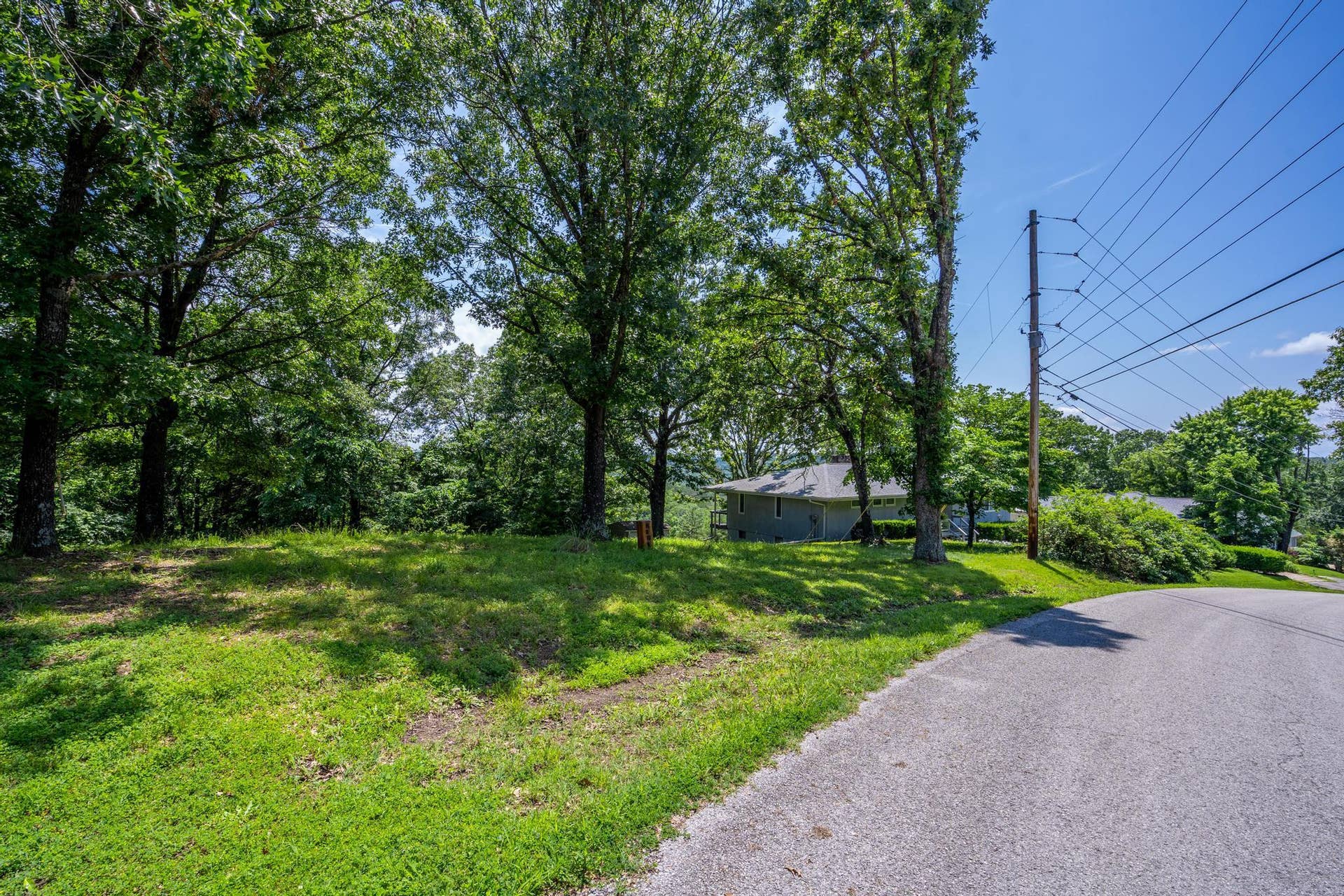 000 Hillcrest Drive, Kimberling City, MO 65686 Table Rock Lake Built Site Acreage