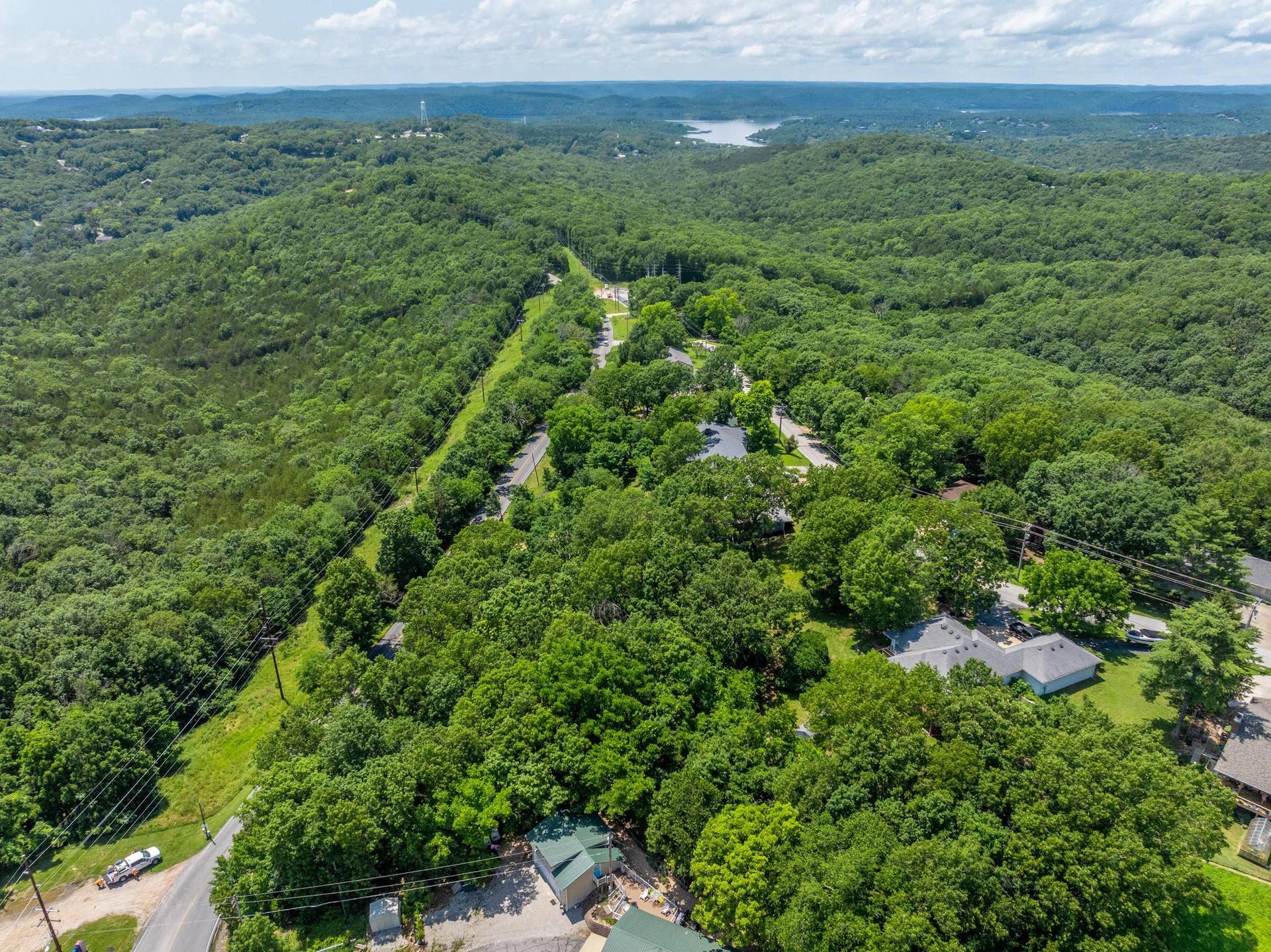 000 Hillcrest Drive, Kimberling City, MO 65686 Table Rock Lake Built Site Acreage