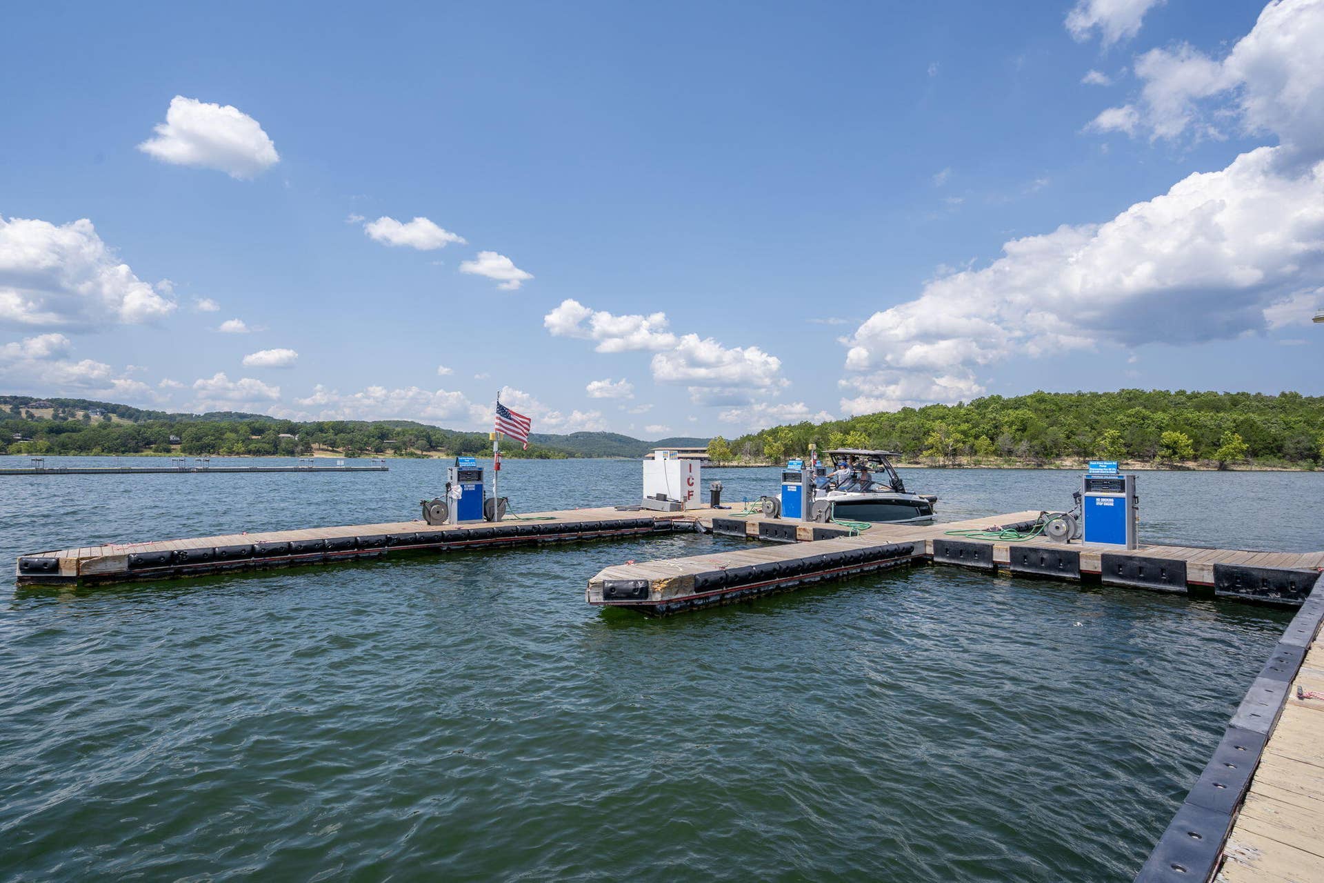 INDIAN POINT MARINA (13)