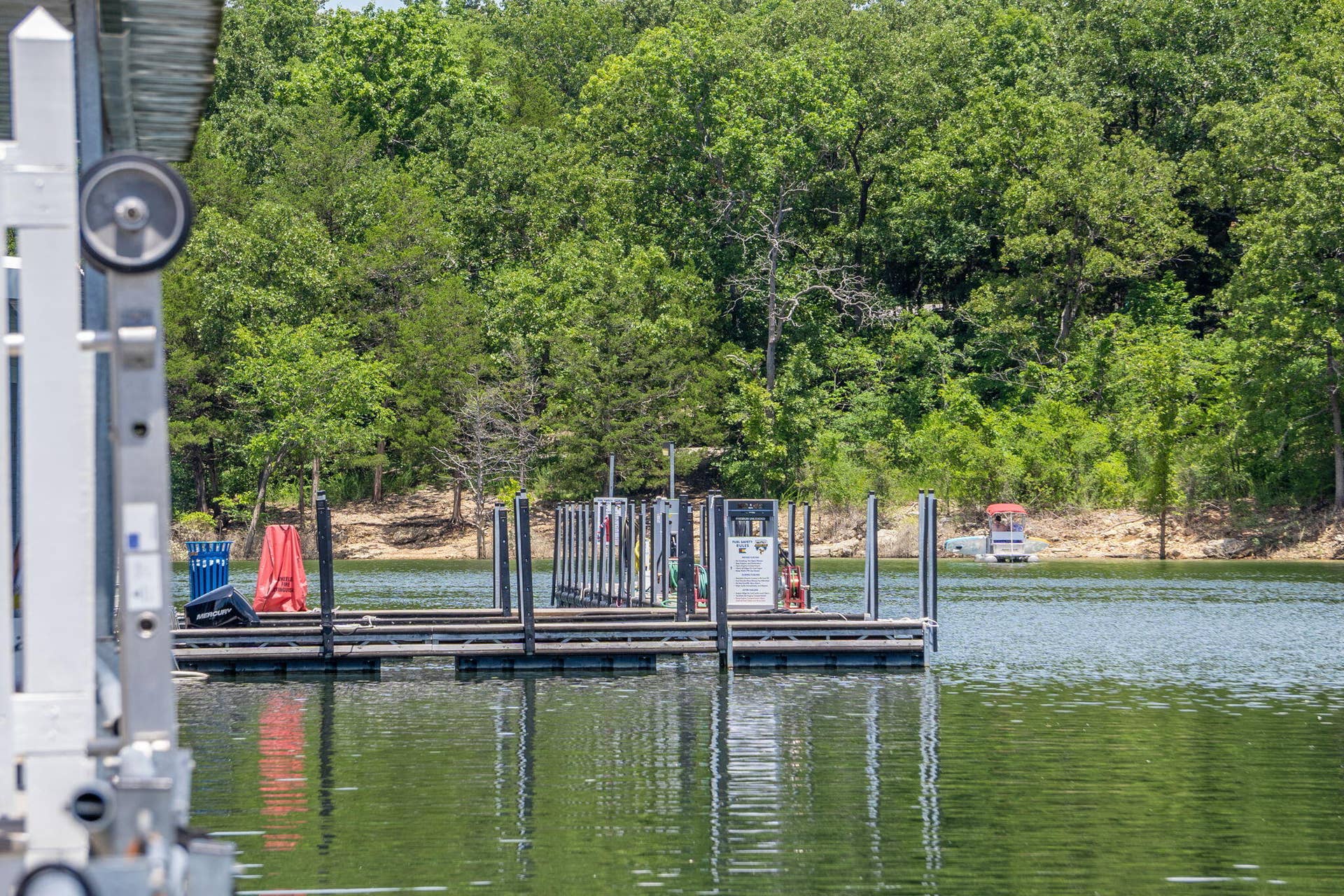 STATE PARK MARINA AND FISH HATCHERY  (34