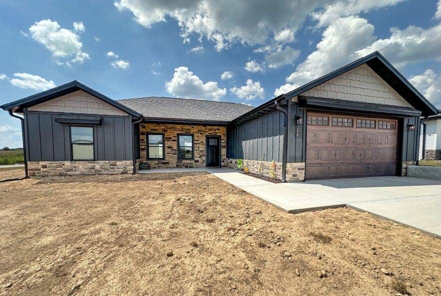 Property photo for 35 Wolves Lane, Reeds Spring, MO