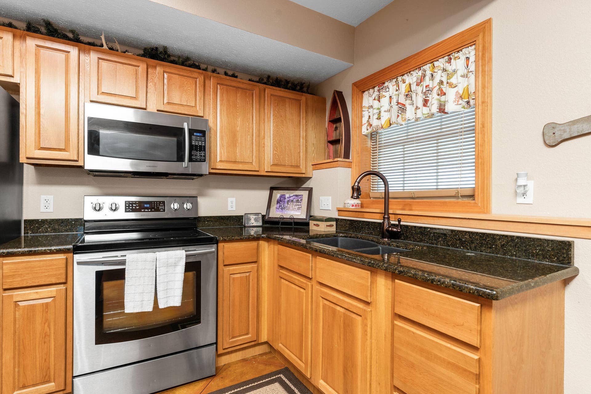 2296 Talking Rocks Road, Branson West, MO 65737 In-Law Suite/ 2nd Kitchen