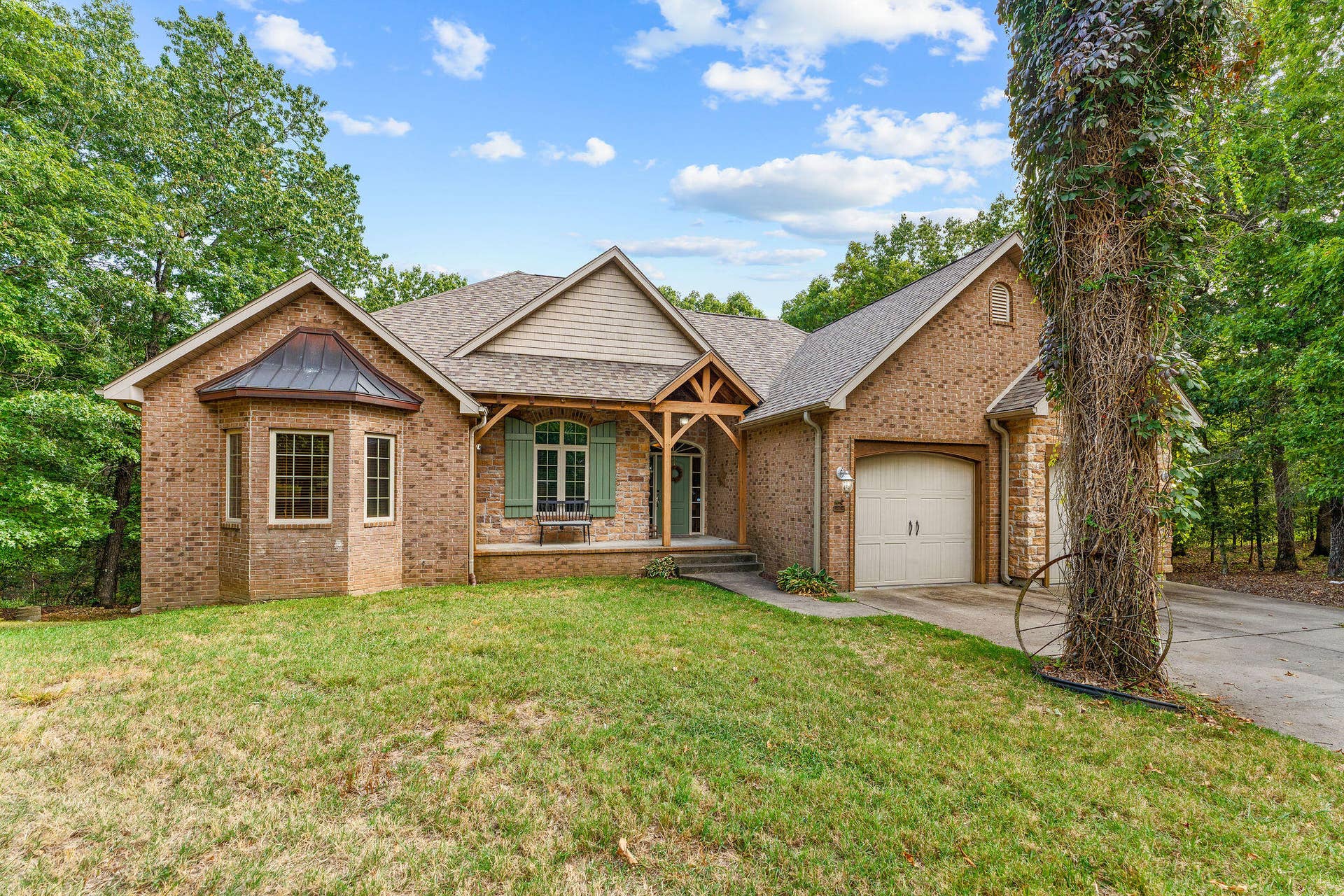 2296 Talking Rocks Road, Branson West, MO 65737 Charming, Low Maintenance Exterior