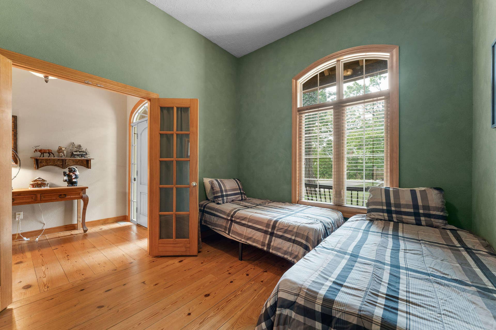 2296 Talking Rocks Road, Branson West, MO 65737 Bedroom 2/ Office