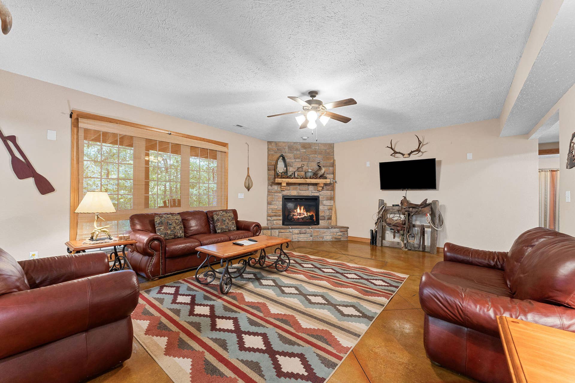 2296 Talking Rocks Road, Branson West, MO 65737 Finished Concrete Flooring