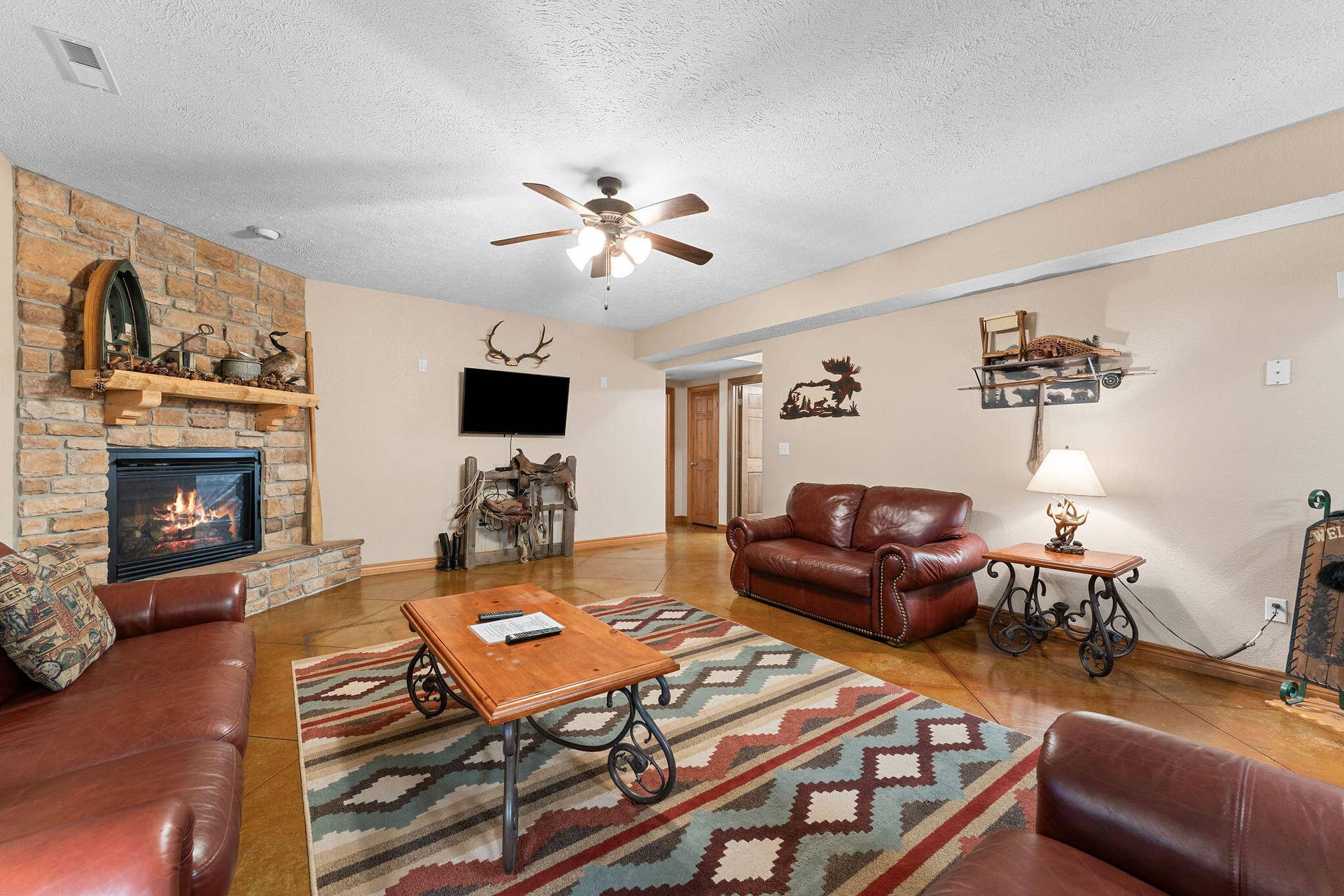 2296 Talking Rocks Road, Branson West, MO 65737 Gas Fireplace