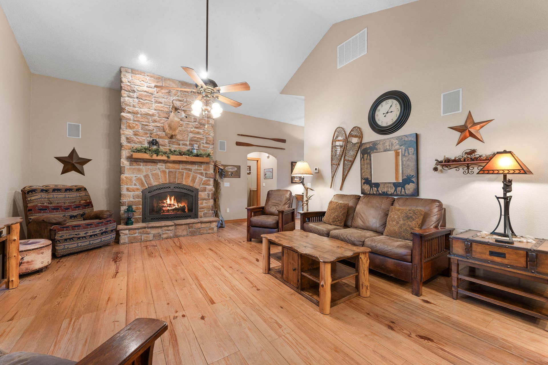 2296 Talking Rocks Road, Branson West, MO 65737 Gas Fireplace