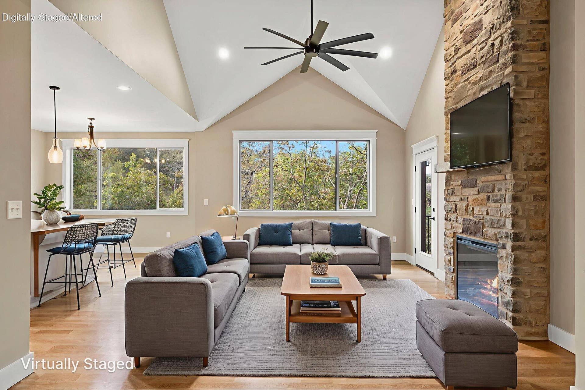 409-Silverwood-Cir-Cozy-Living-Room