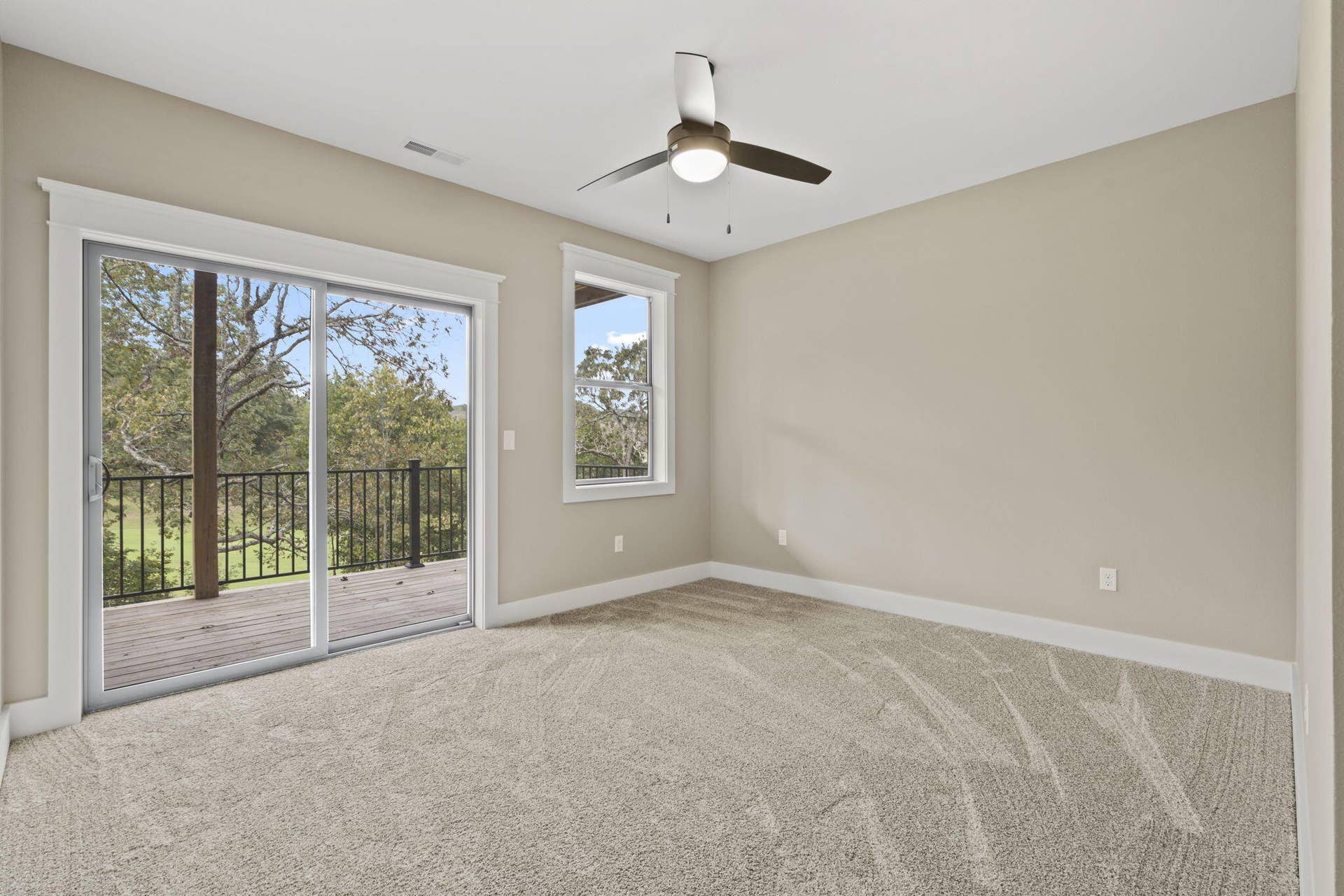 Stonebridge Home Golf Community Table Ro