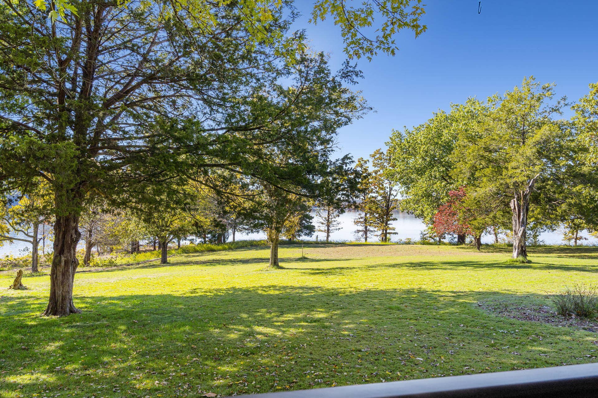 Table Rock Lakefront Home Boat Slip