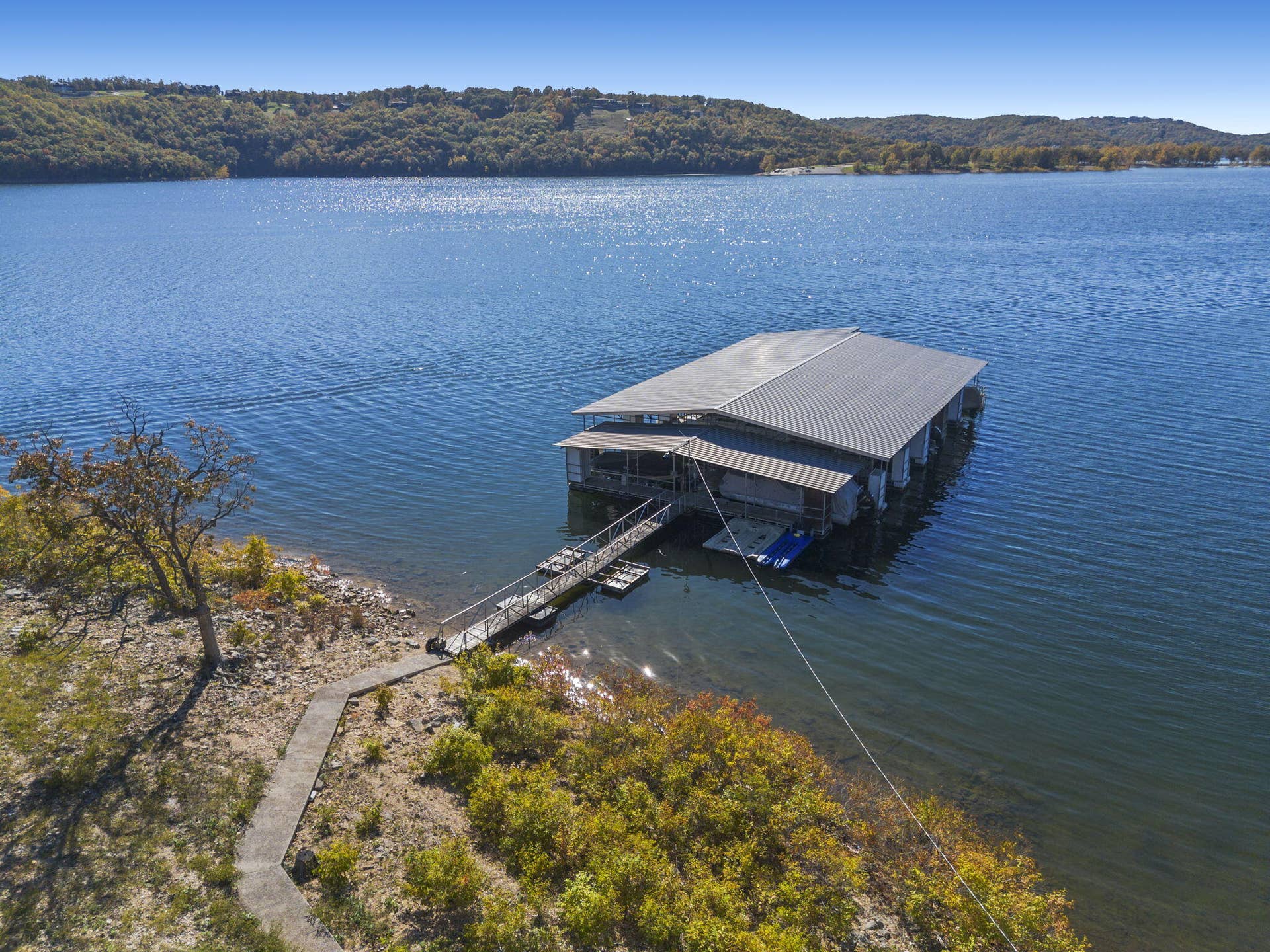 Table Rock Lakefront Home Boat Slip