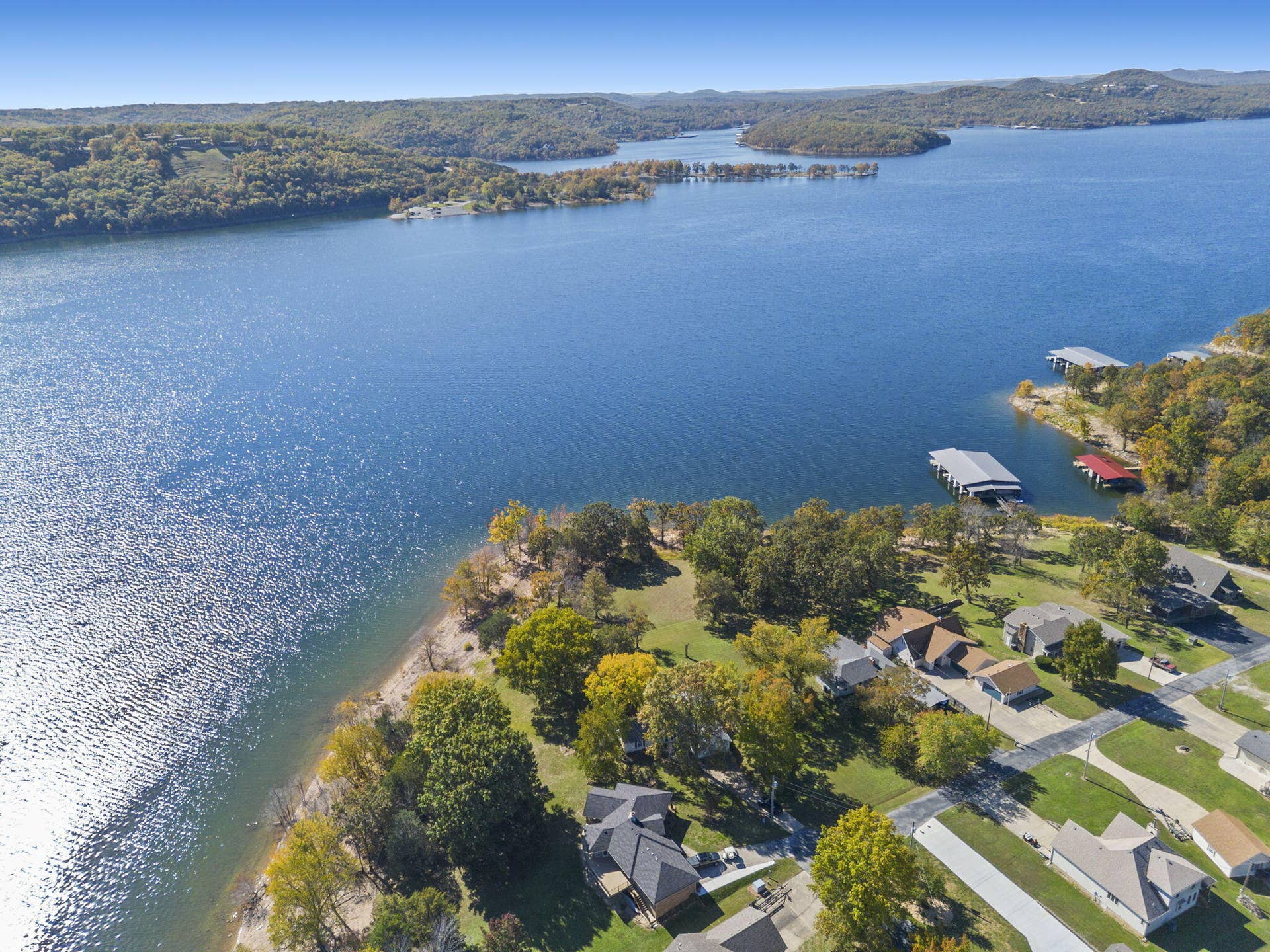 Table Rock Lakefront Home Boat Slip