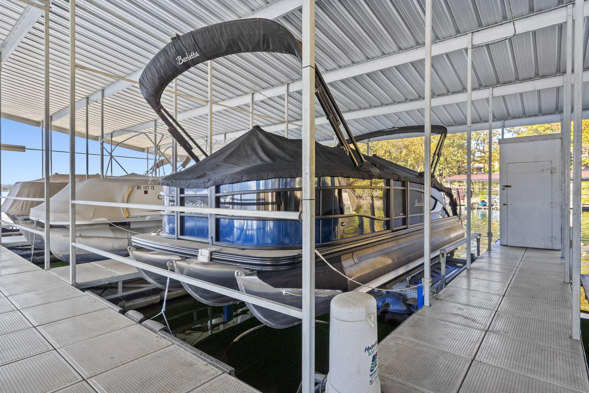 Table Rock Lakefront Home Boat Slip