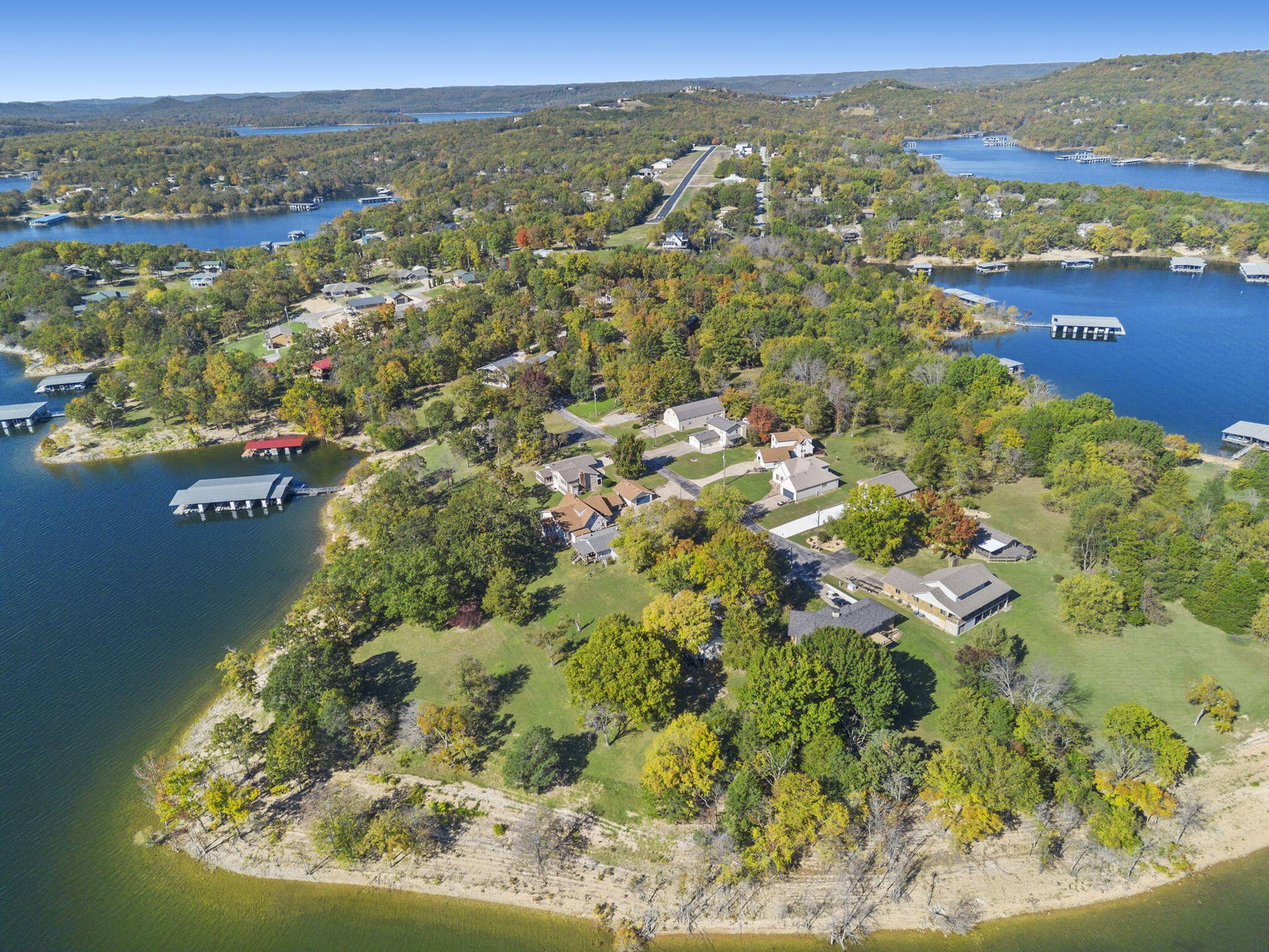 Table Rock Lakefront Home Boat Slip