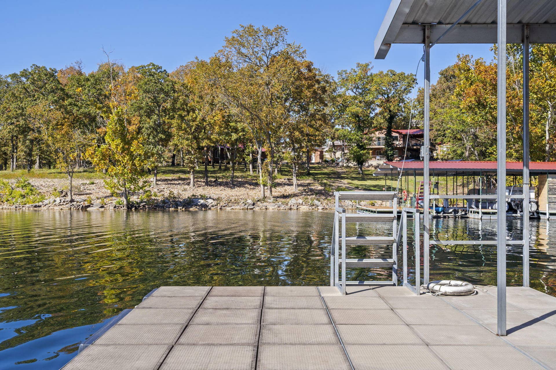 Table Rock Lakefront Home Boat Slip