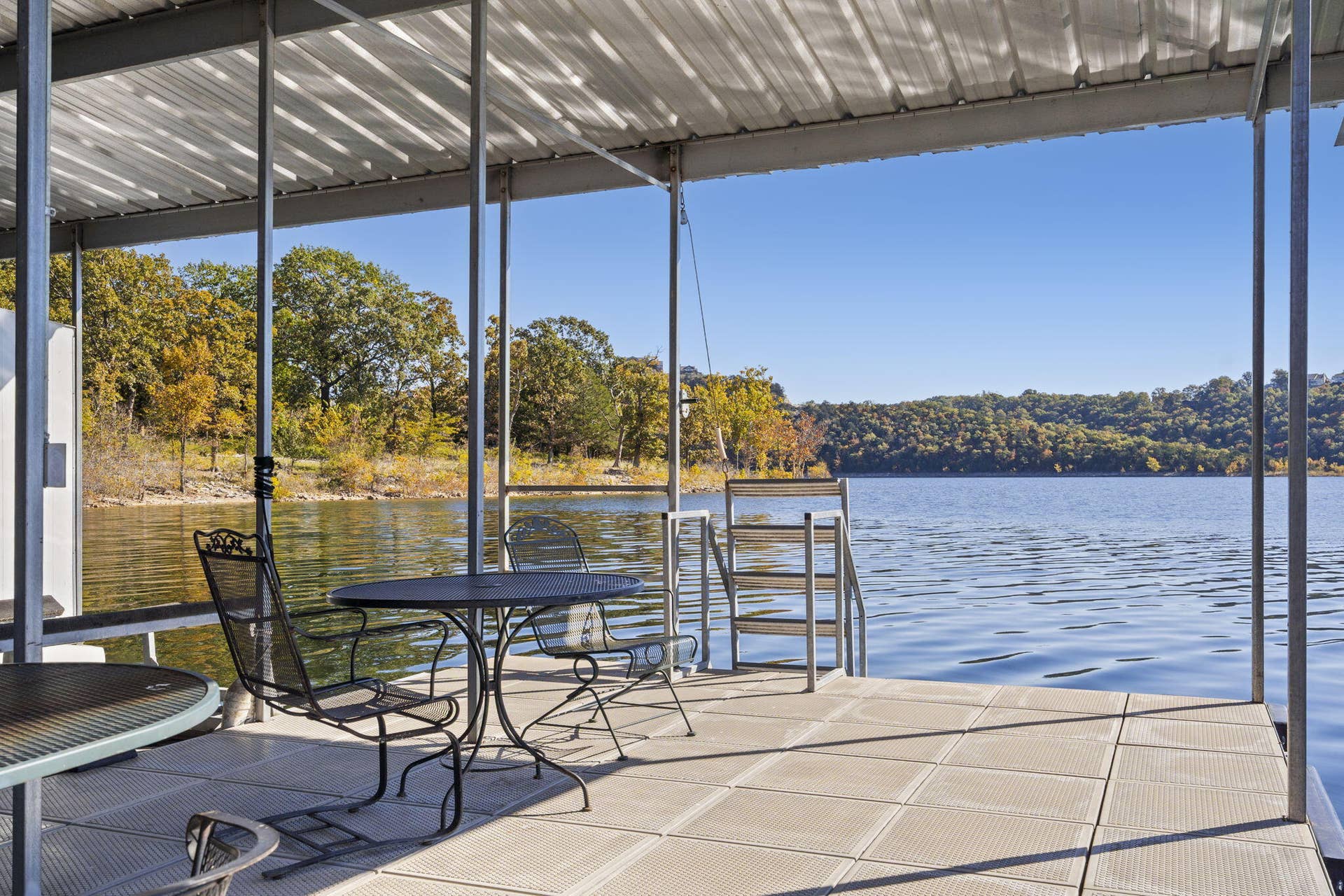 Table Rock Lakefront Home Boat Slip