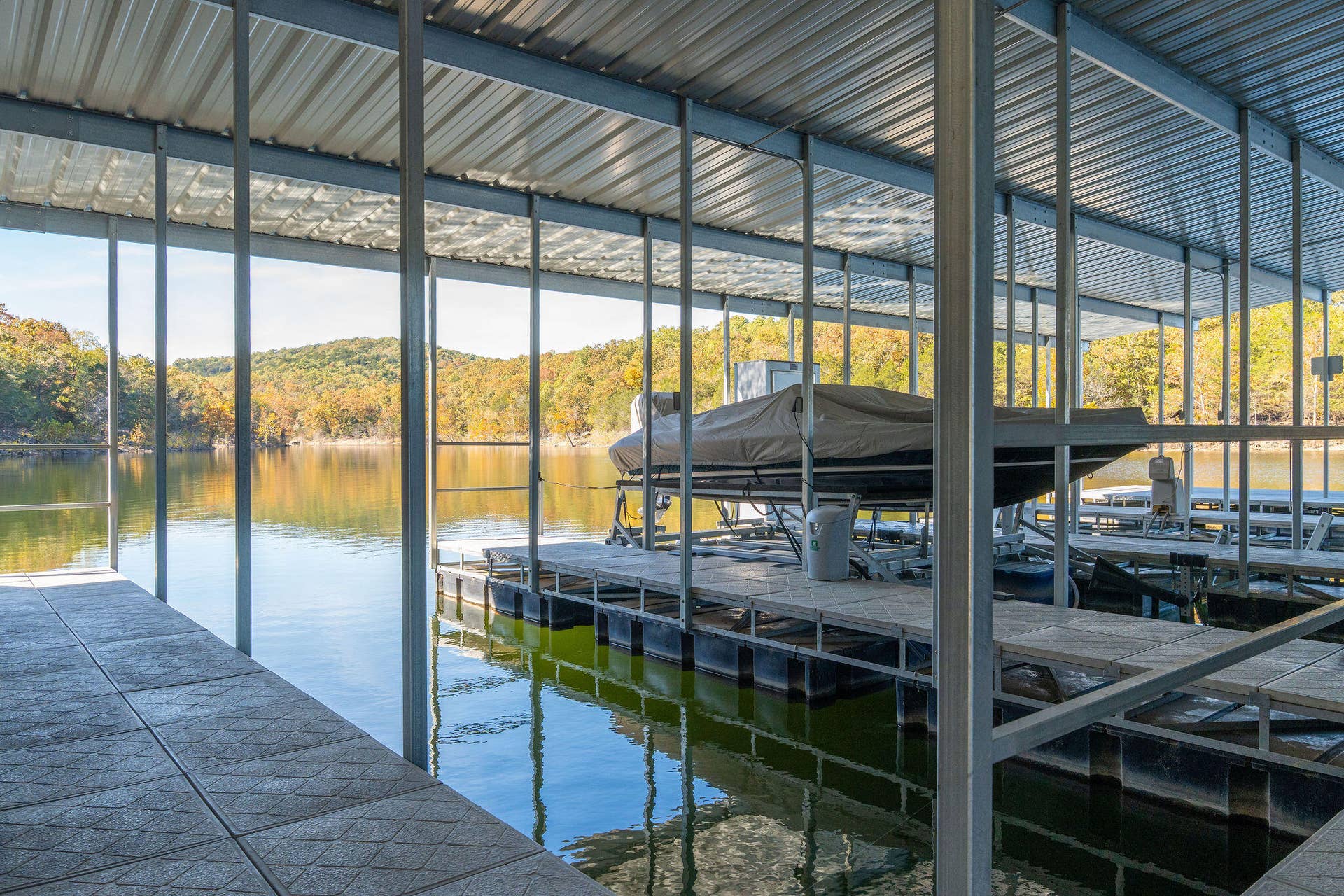 176 Canada Drive, Branson West, MO 65737 10x28 Boat Slip Available