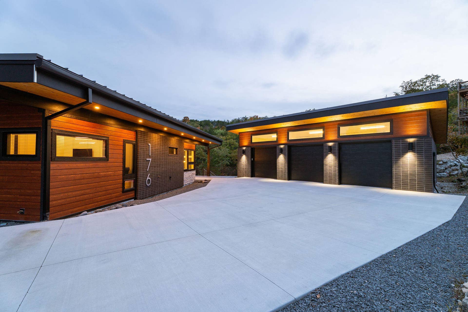 176 Canada Drive, Branson West, MO 65737 Stunning Custom Build