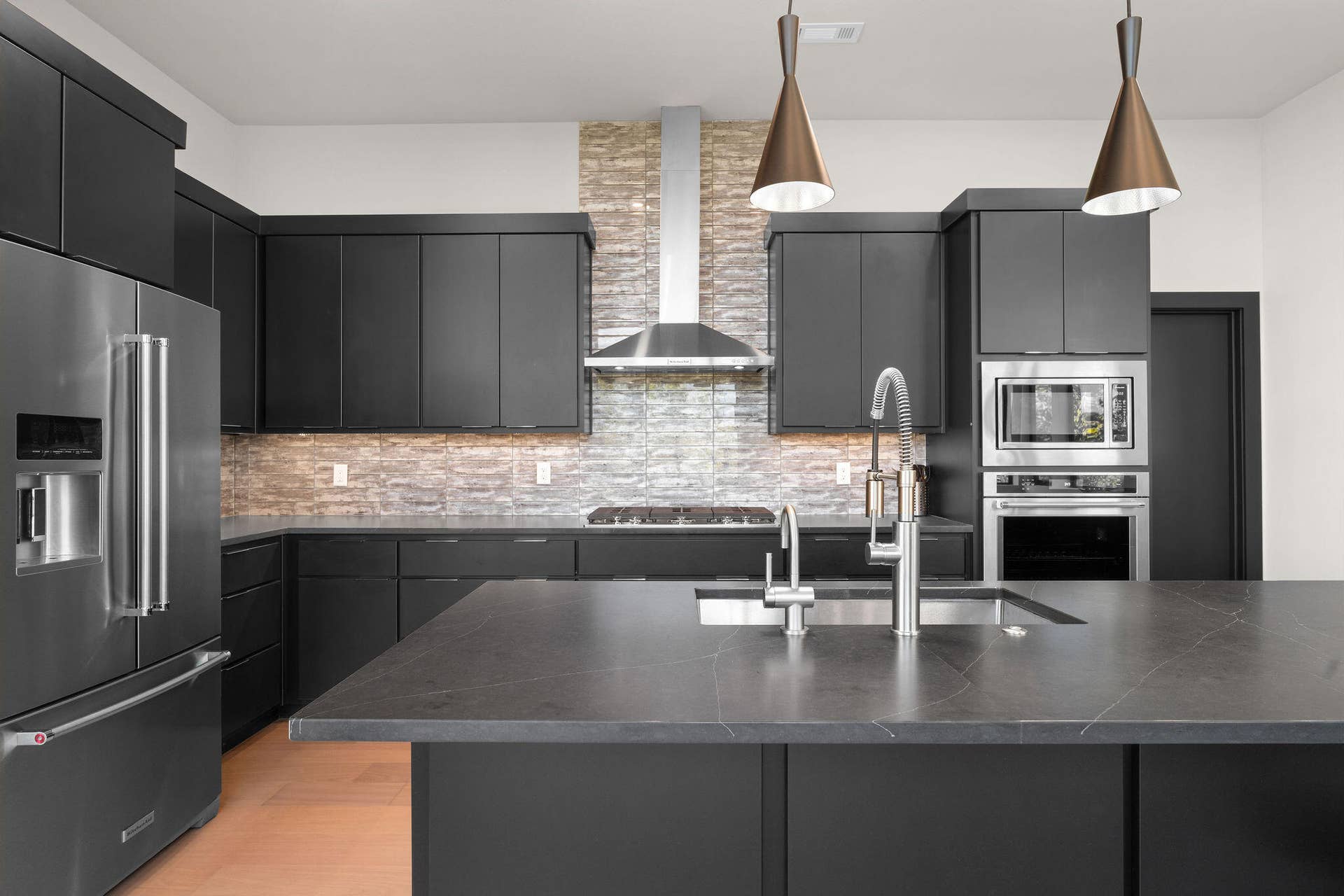 176 Canada Drive, Branson West, MO 65737 Kitchen