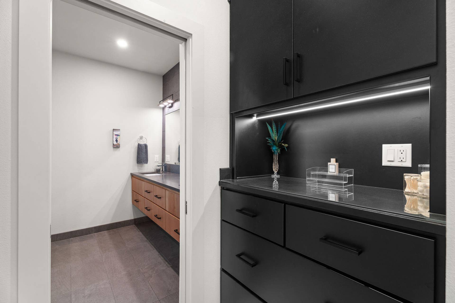 176 Canada Drive, Branson West, MO 65737 Master En Suite
