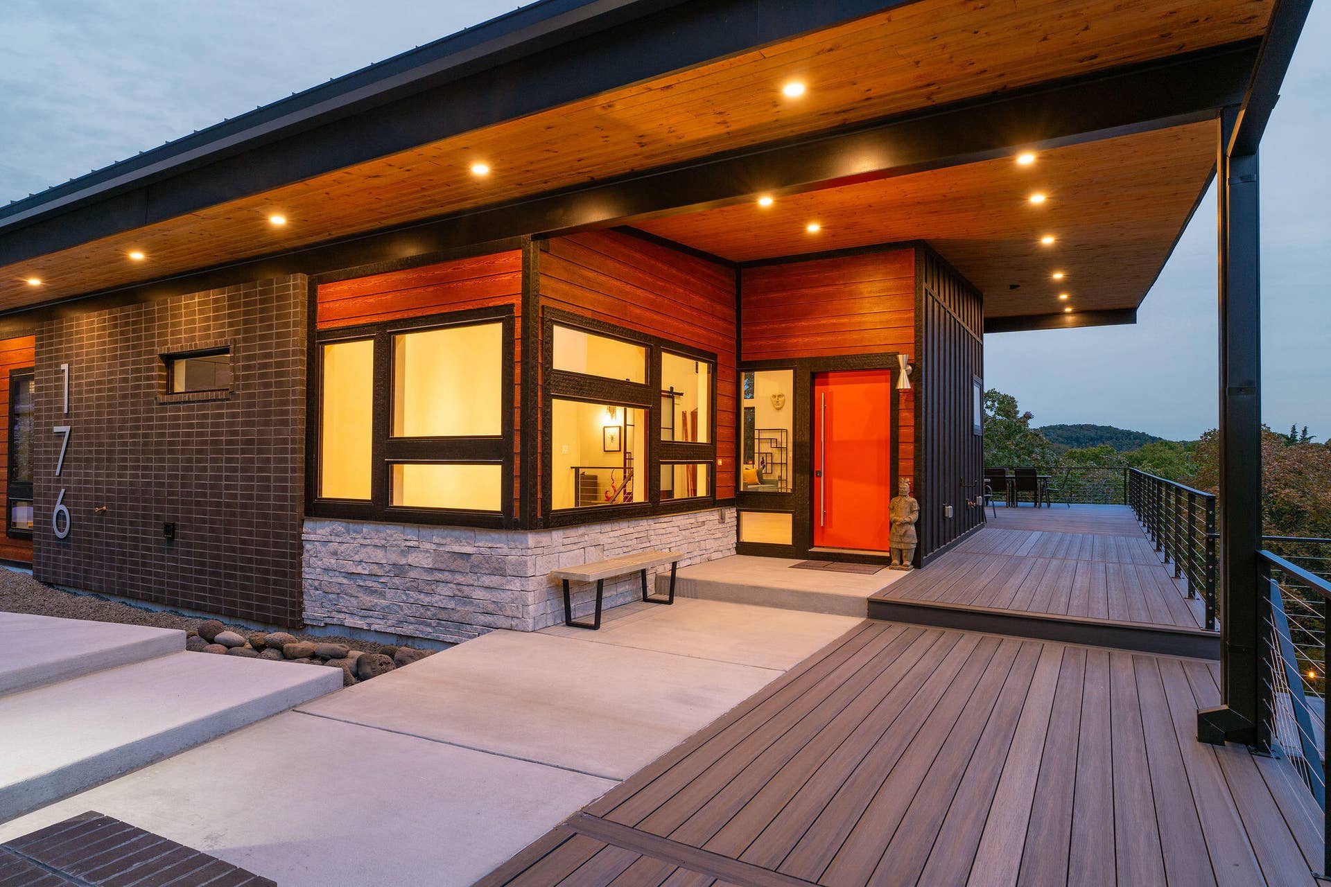 176 Canada Drive, Branson West, MO 65737 Come on In!