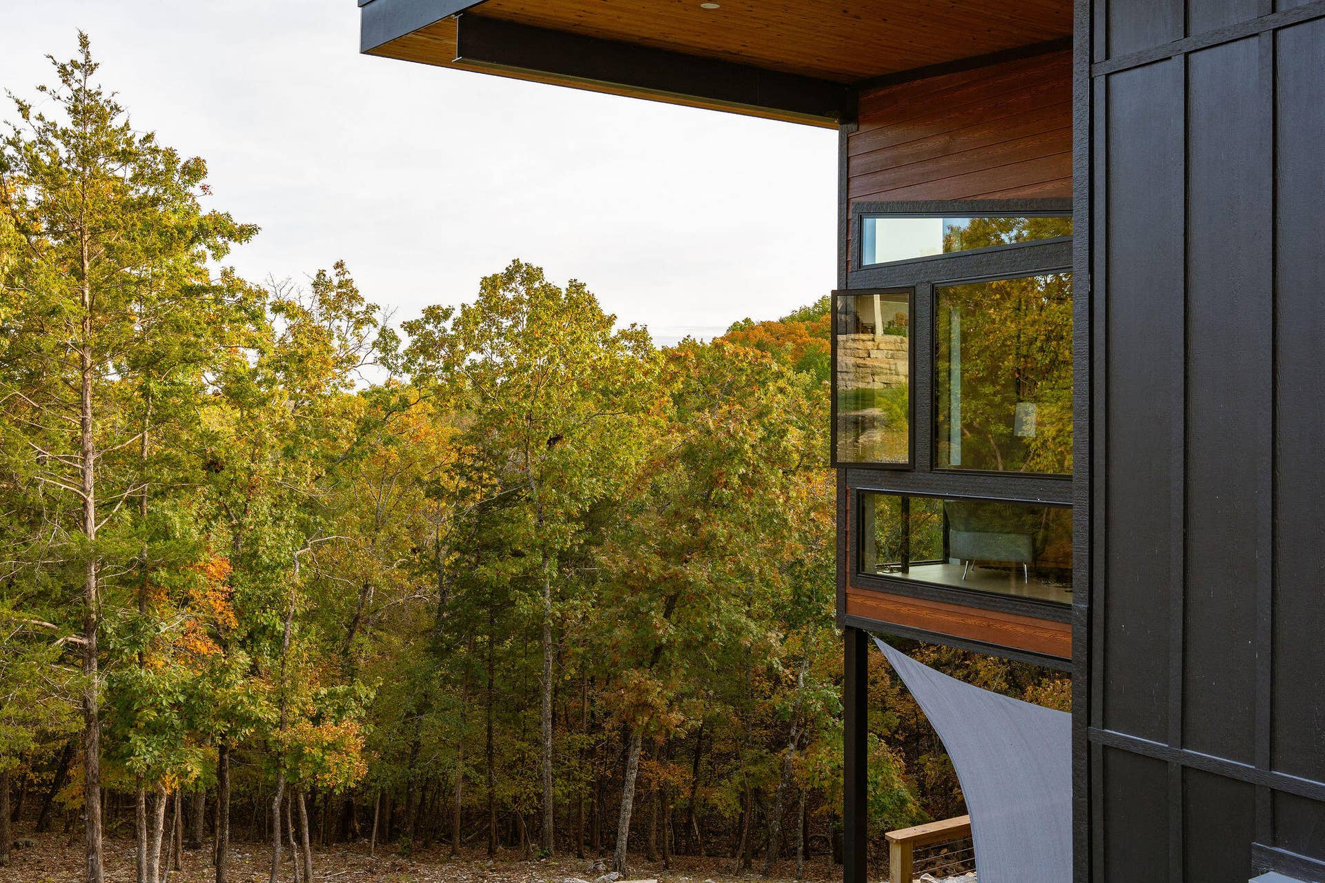 176 Canada Drive, Branson West, MO 65737 Wrapped in Nature