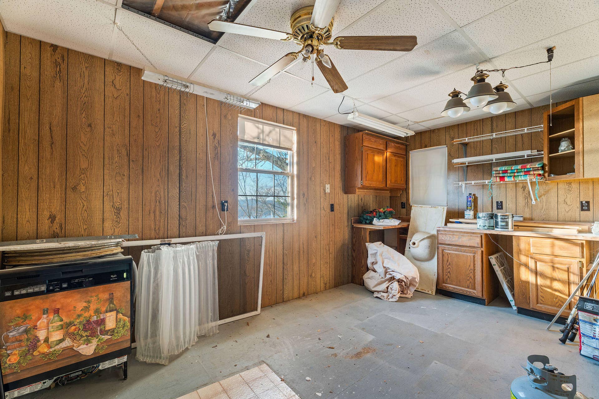 Garage storage room
