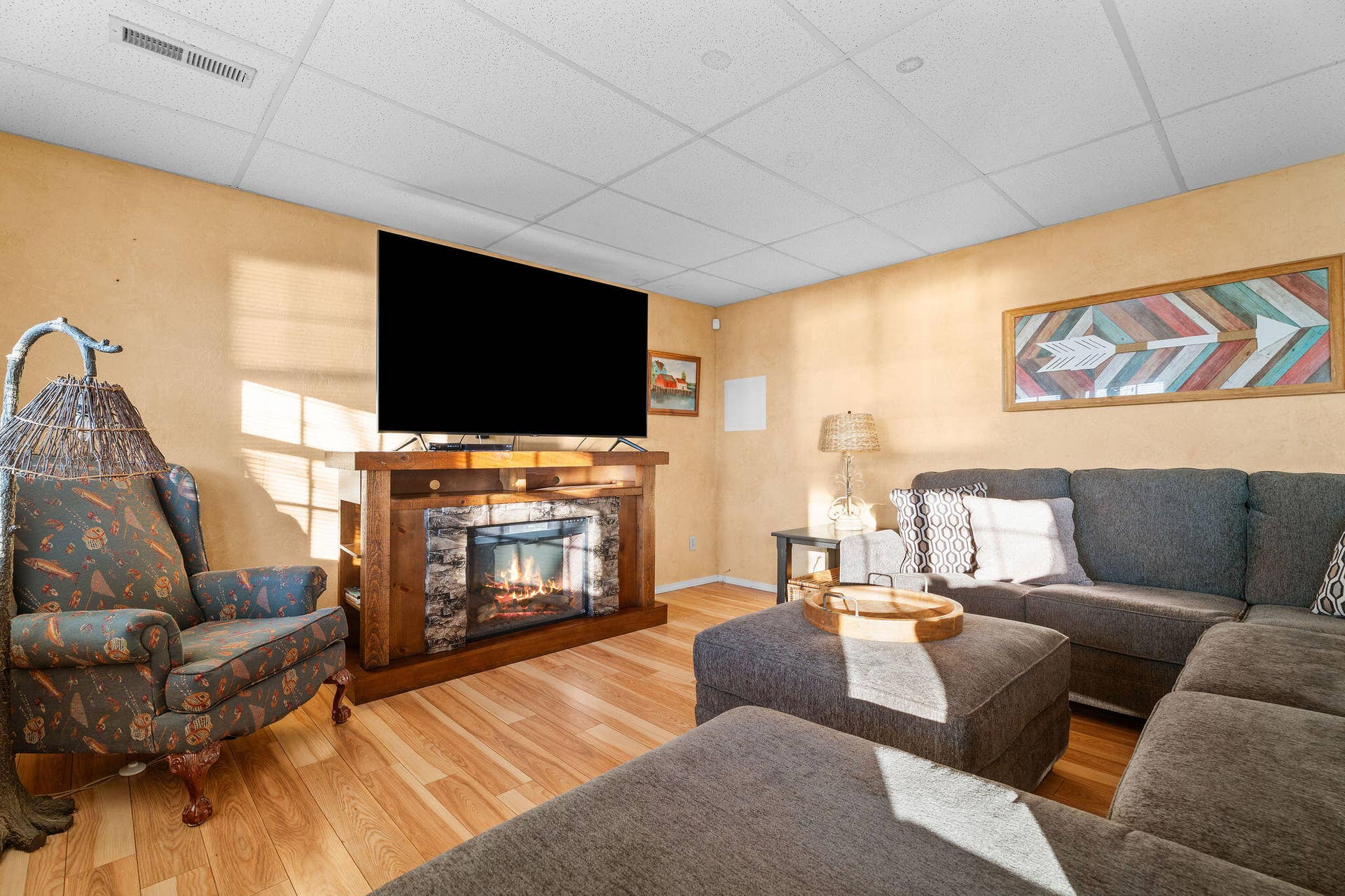 Lower level living