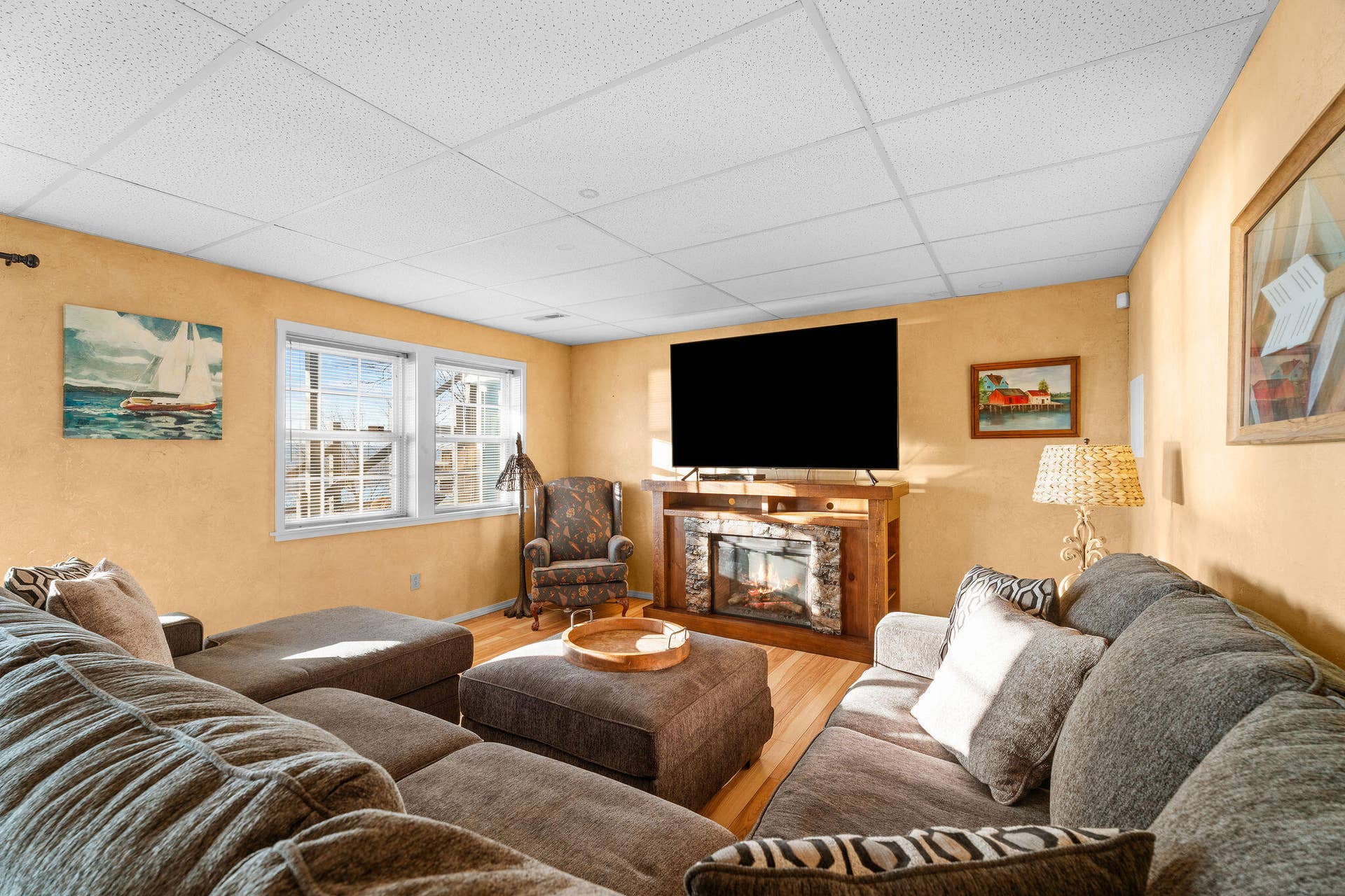 Lower level living