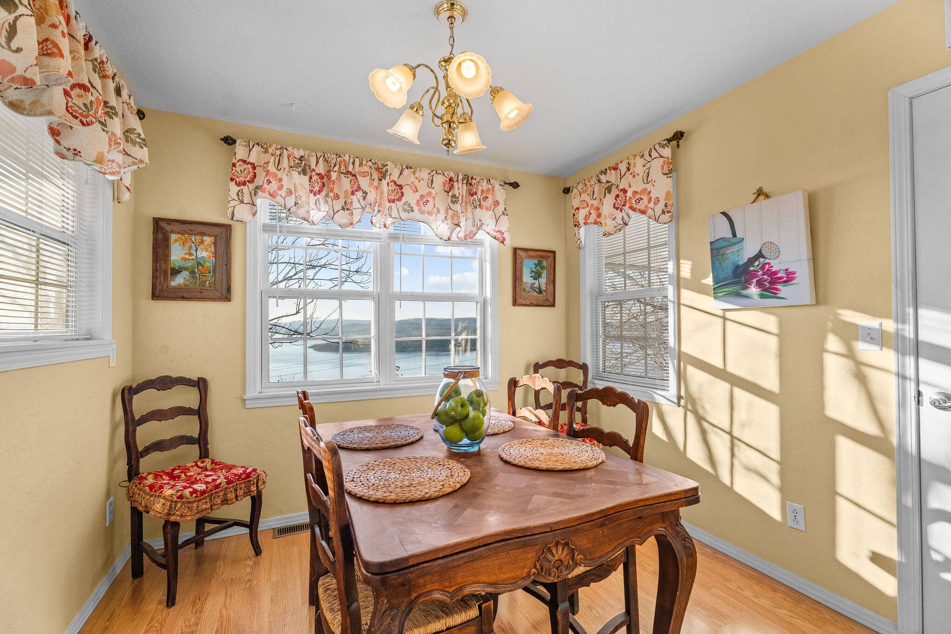 Main Floor Dining