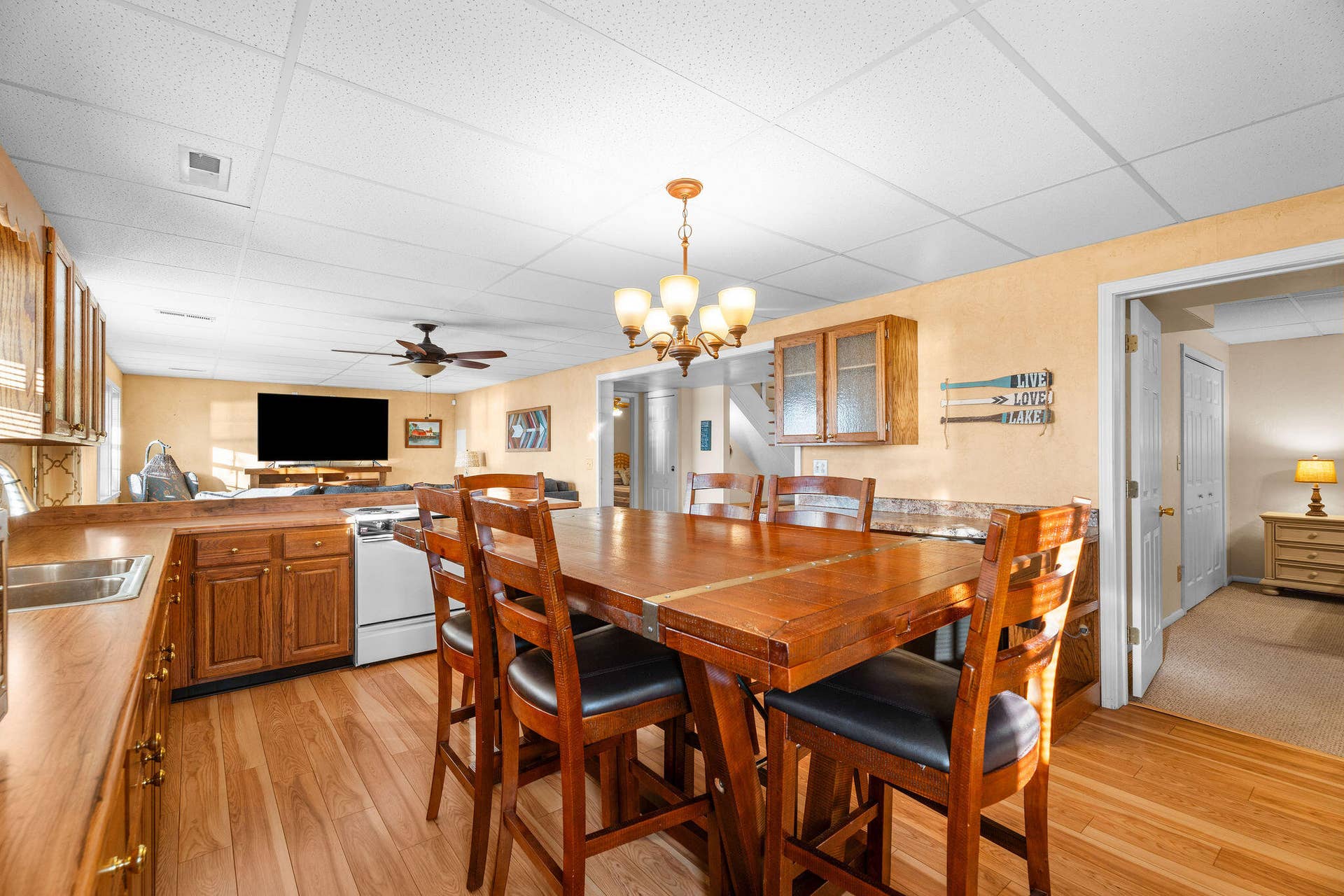 Lower level dining