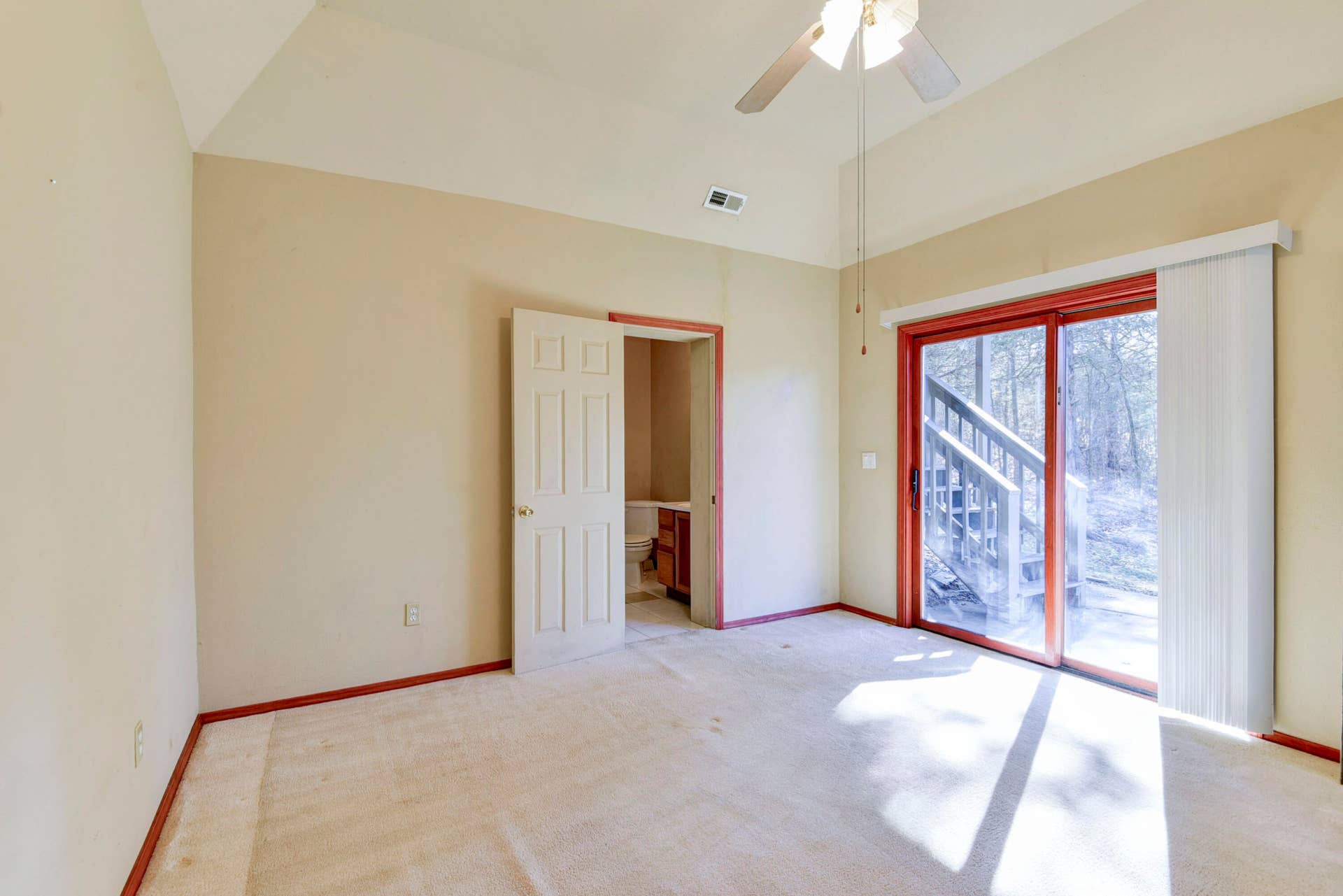 1304 Stoneycreek Lane, Branson West, MO 65737 Only accessible from Patio