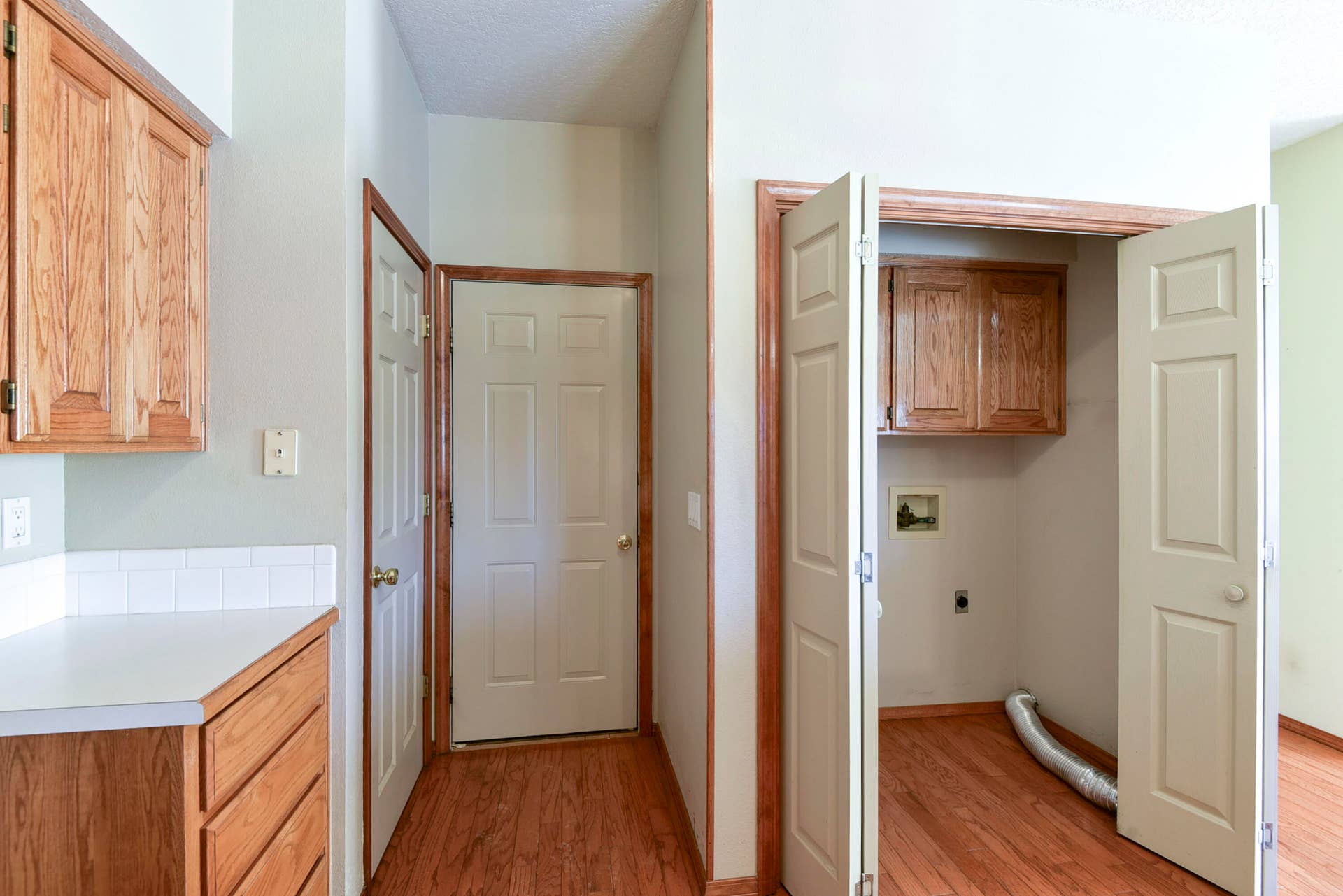 1304 Stoneycreek Lane, Branson West, MO 65737 Laundry