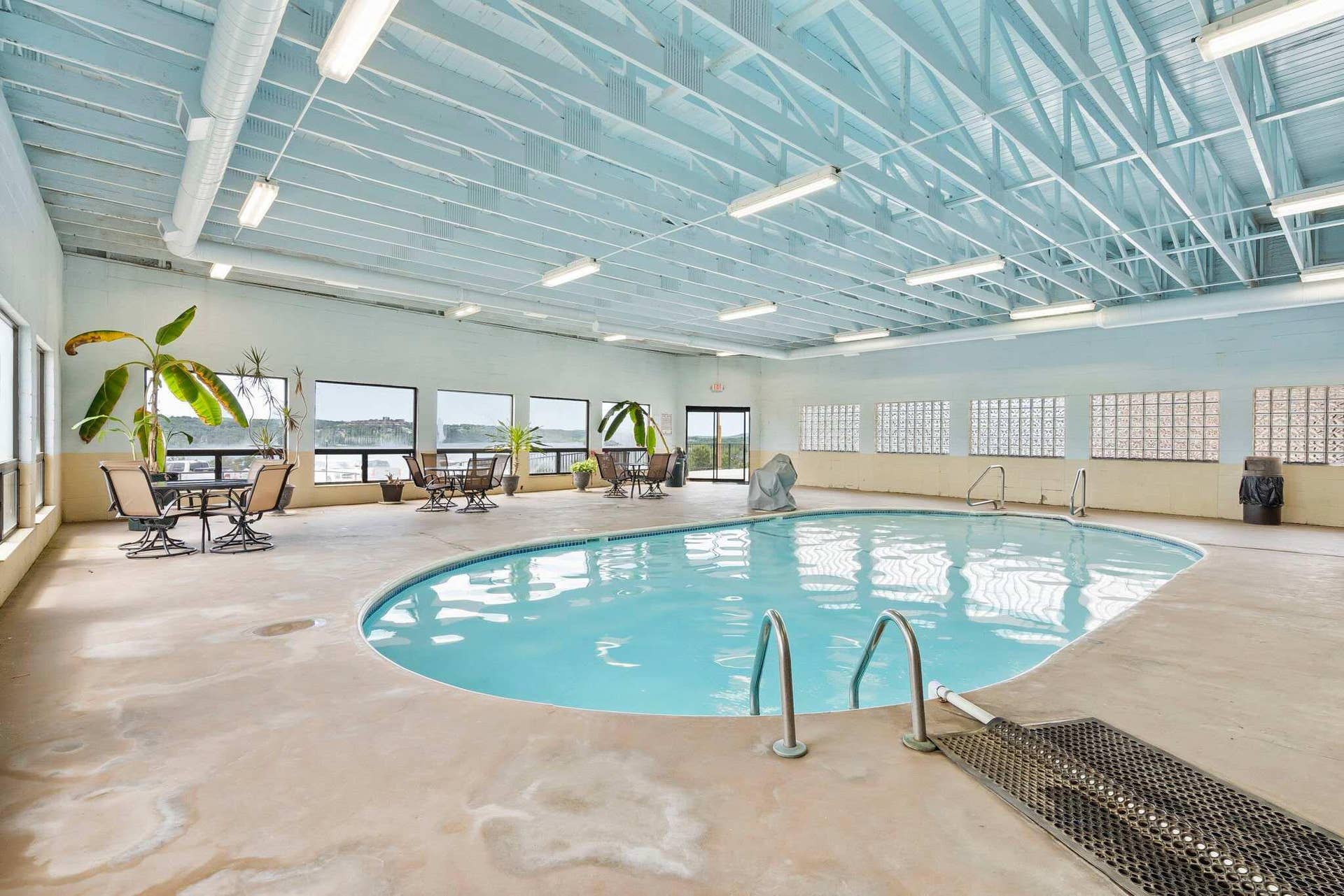 100 Getaway Circle, #116, Kimberling City, MO 65686 mo7faoshzvyqw2f8k8ud