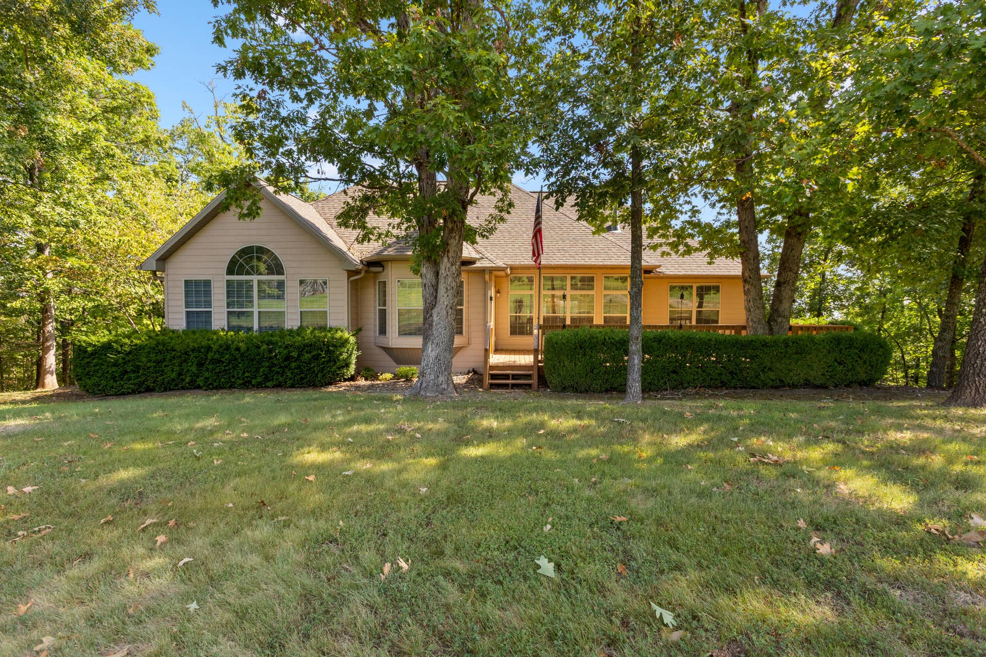 807 Silvercliff Way, Branson West, MO 65737 098A5539
