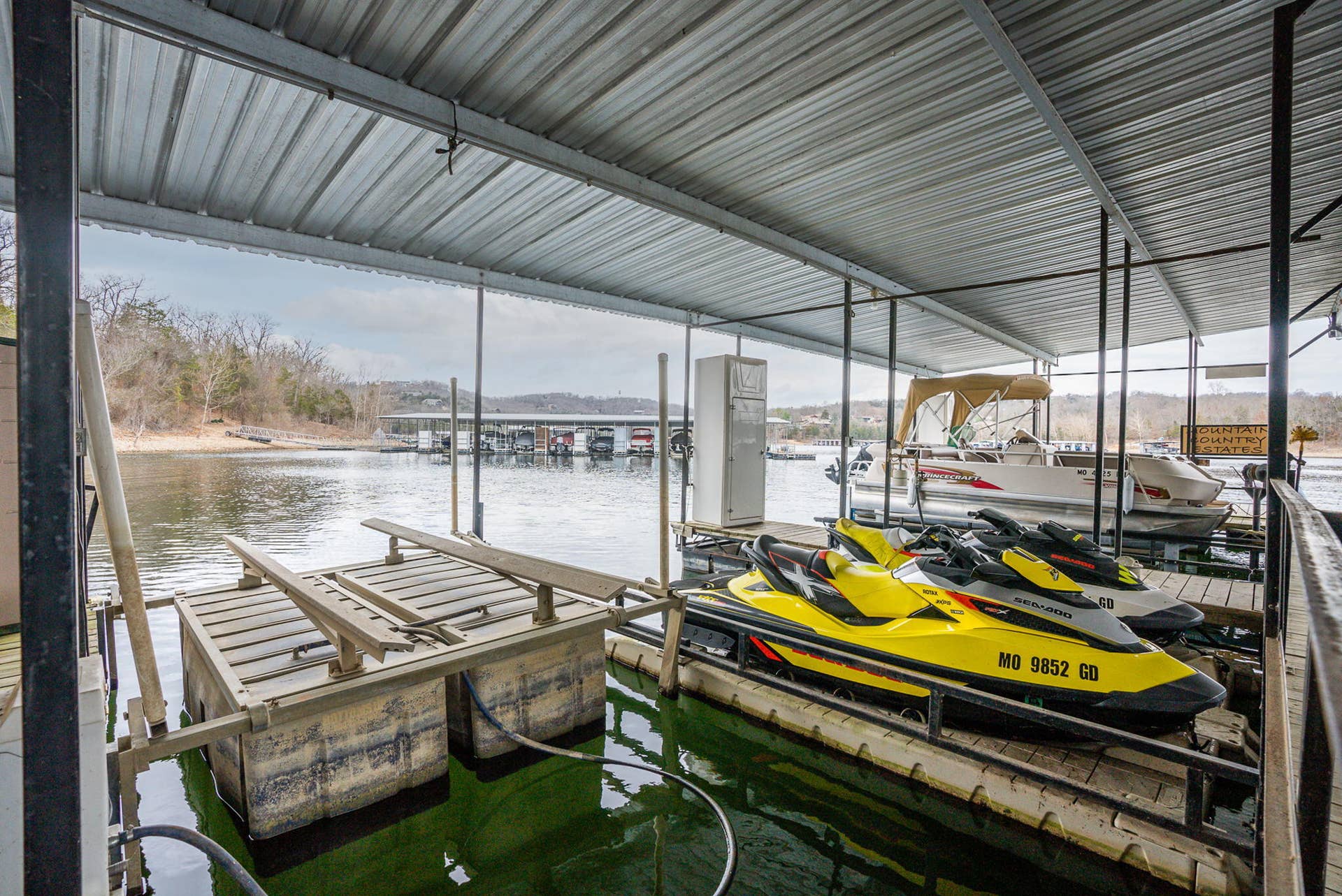 Table Rock Lake Home Boat Slip