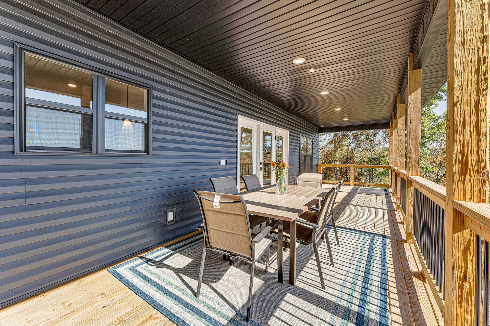 157 Rollin Pt, Branson West, MO 65737 Deck