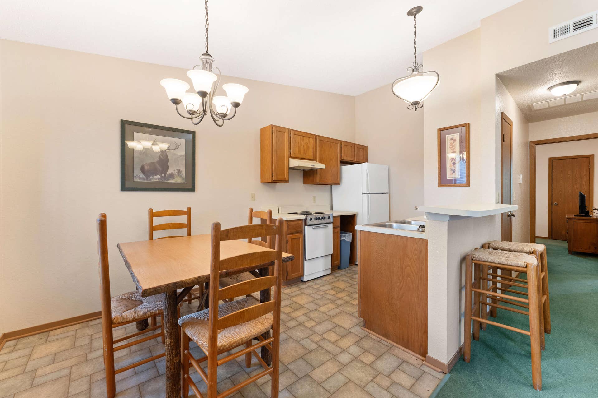 Kitchen/Dining