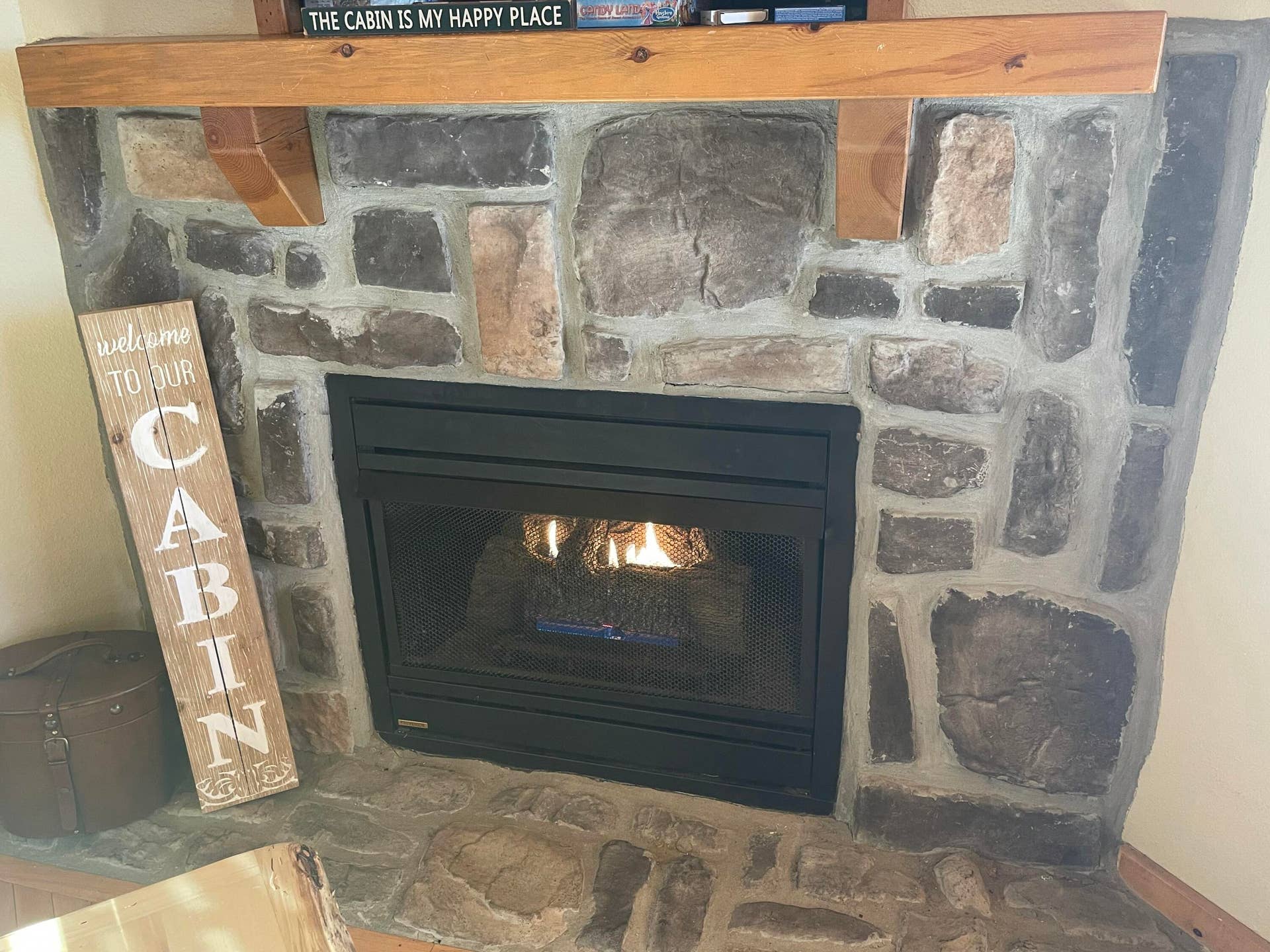 61 Bells Ave., Branson West, MO 65737 Warm Fire