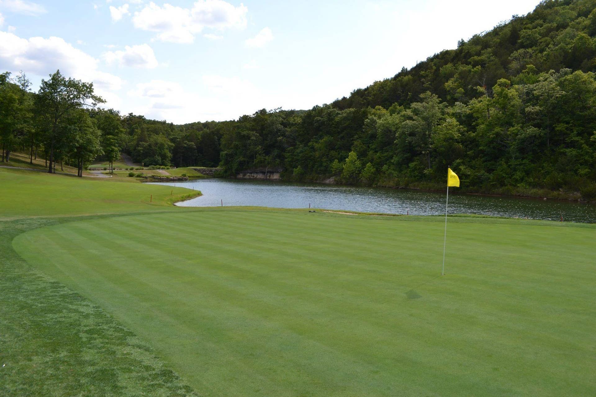 61 Bells Ave., Branson West, MO 65737 1.3 Stonebridge Golf Course