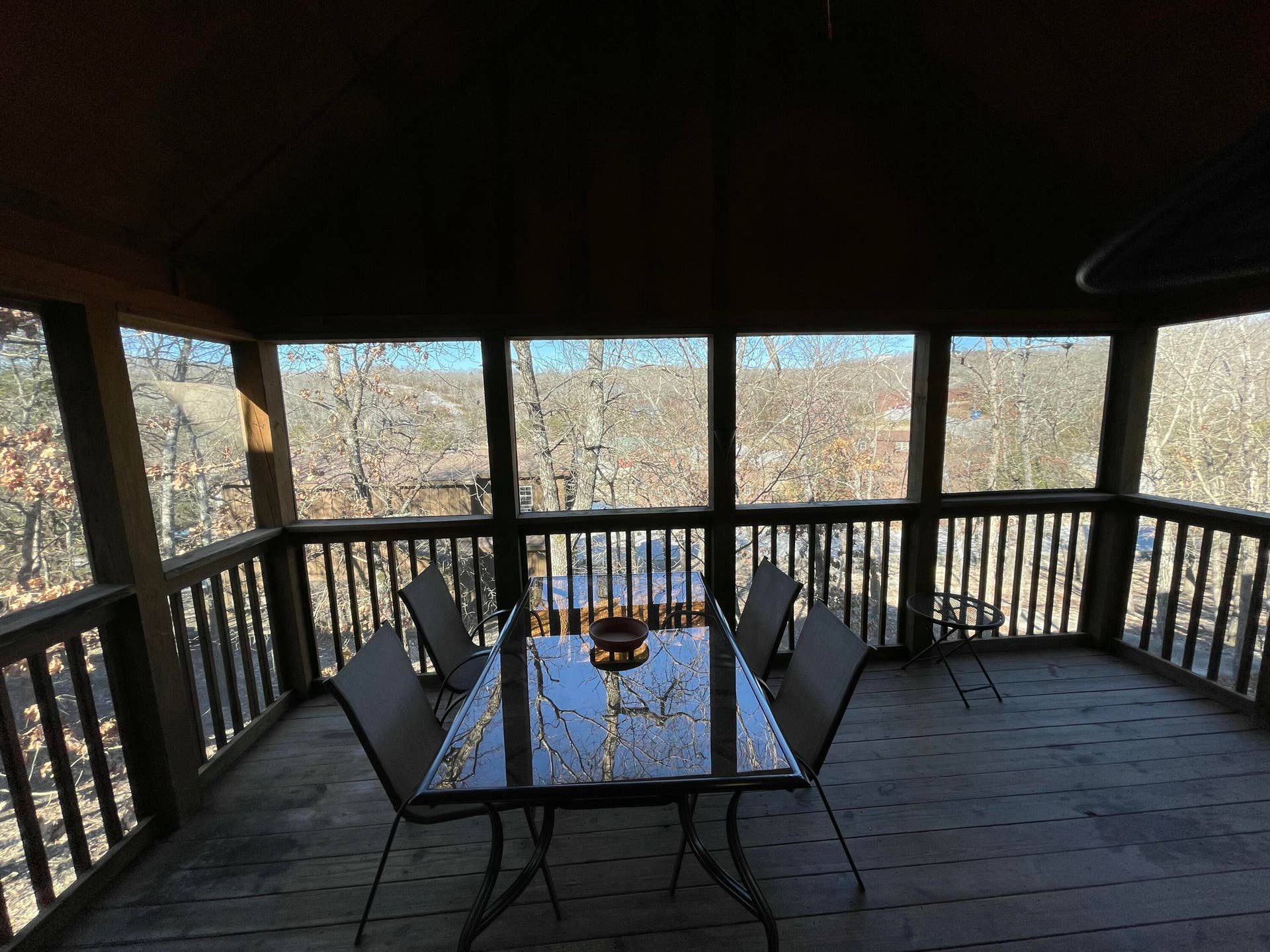 61 Bells Ave., Branson West, MO 65737 Large Screened Porch