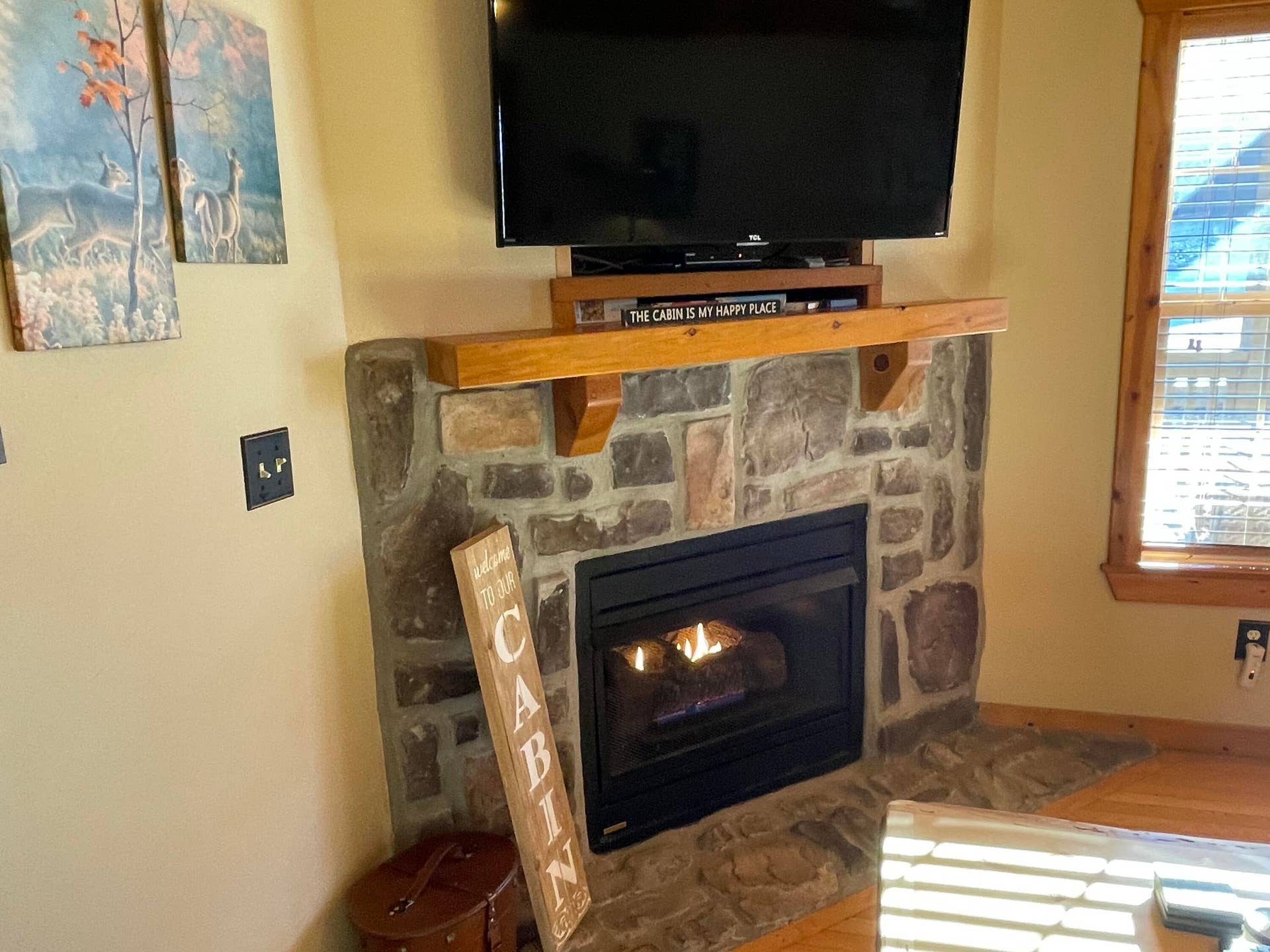 61 Bells Ave., Branson West, MO 65737 Gas Stone Fireplace