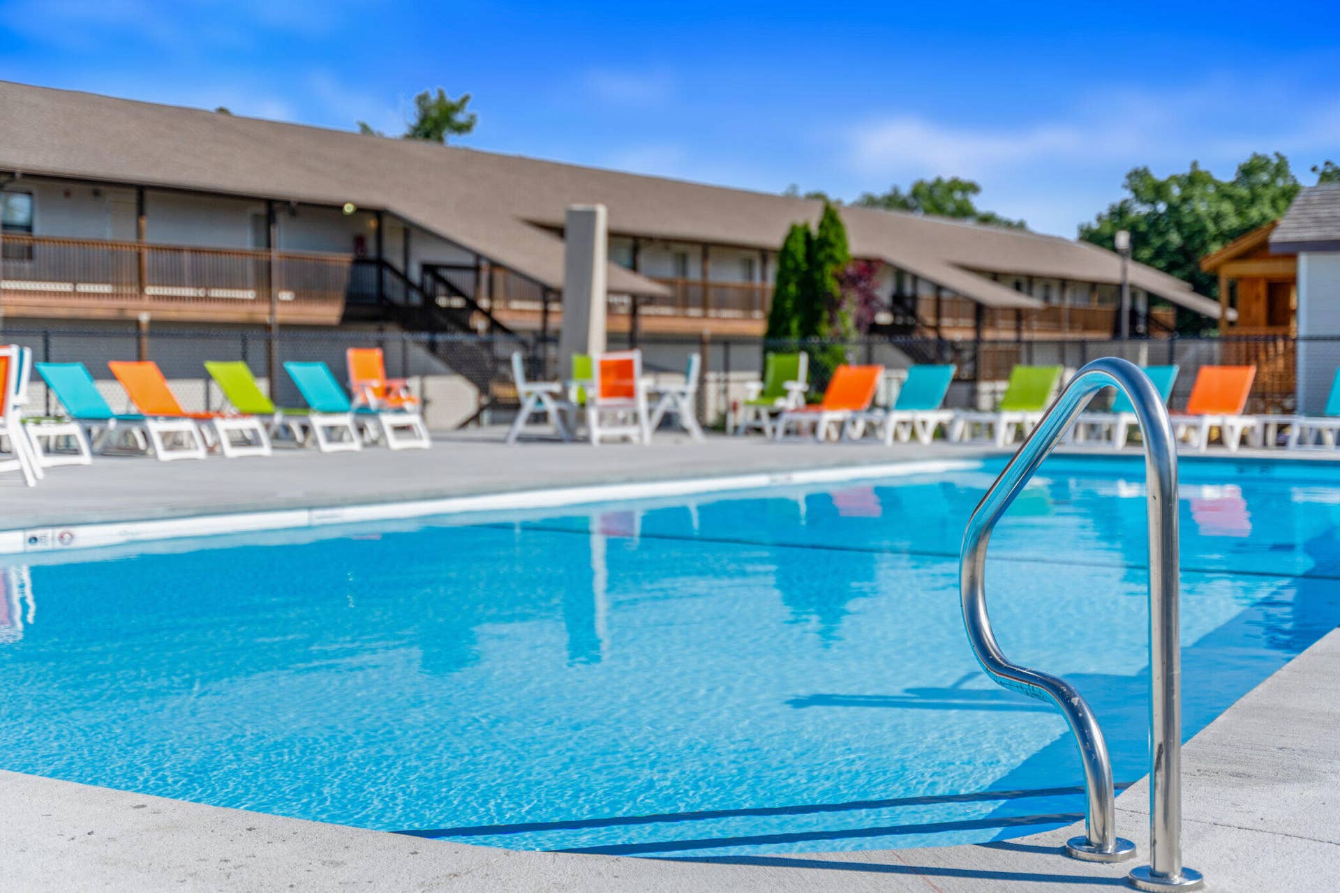 88 Towers Aly Unit #202, Kimberling City, MO 65686 Out door pool
