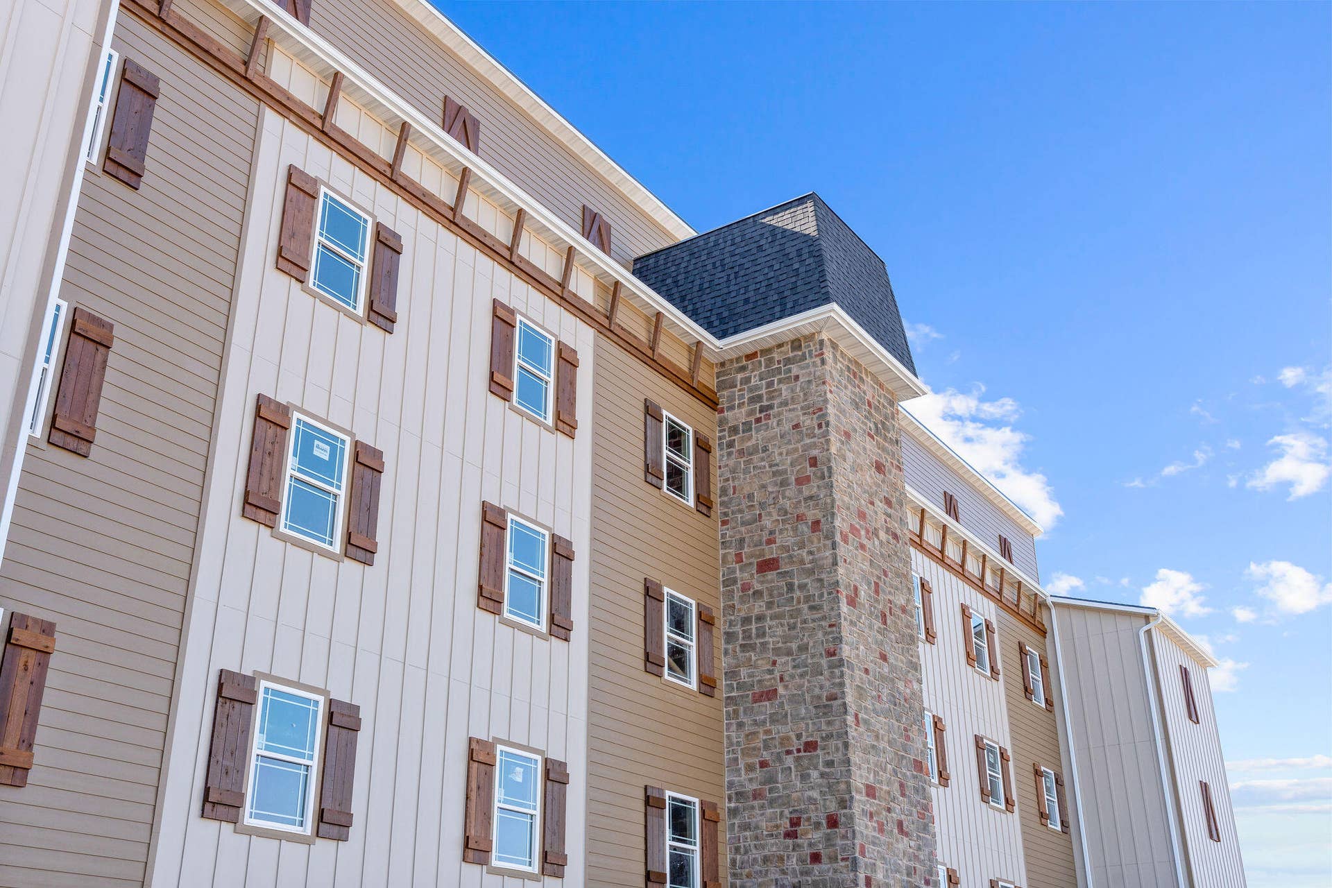 88 Towers Aly Unit #204, Kimberling City, MO 65686 SDD00365