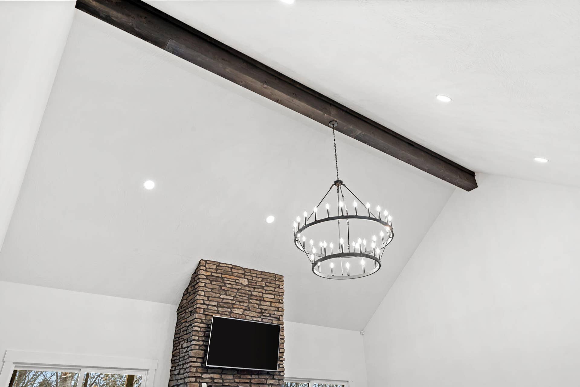 789-Breezy-Pt-Fixtures-Luxury