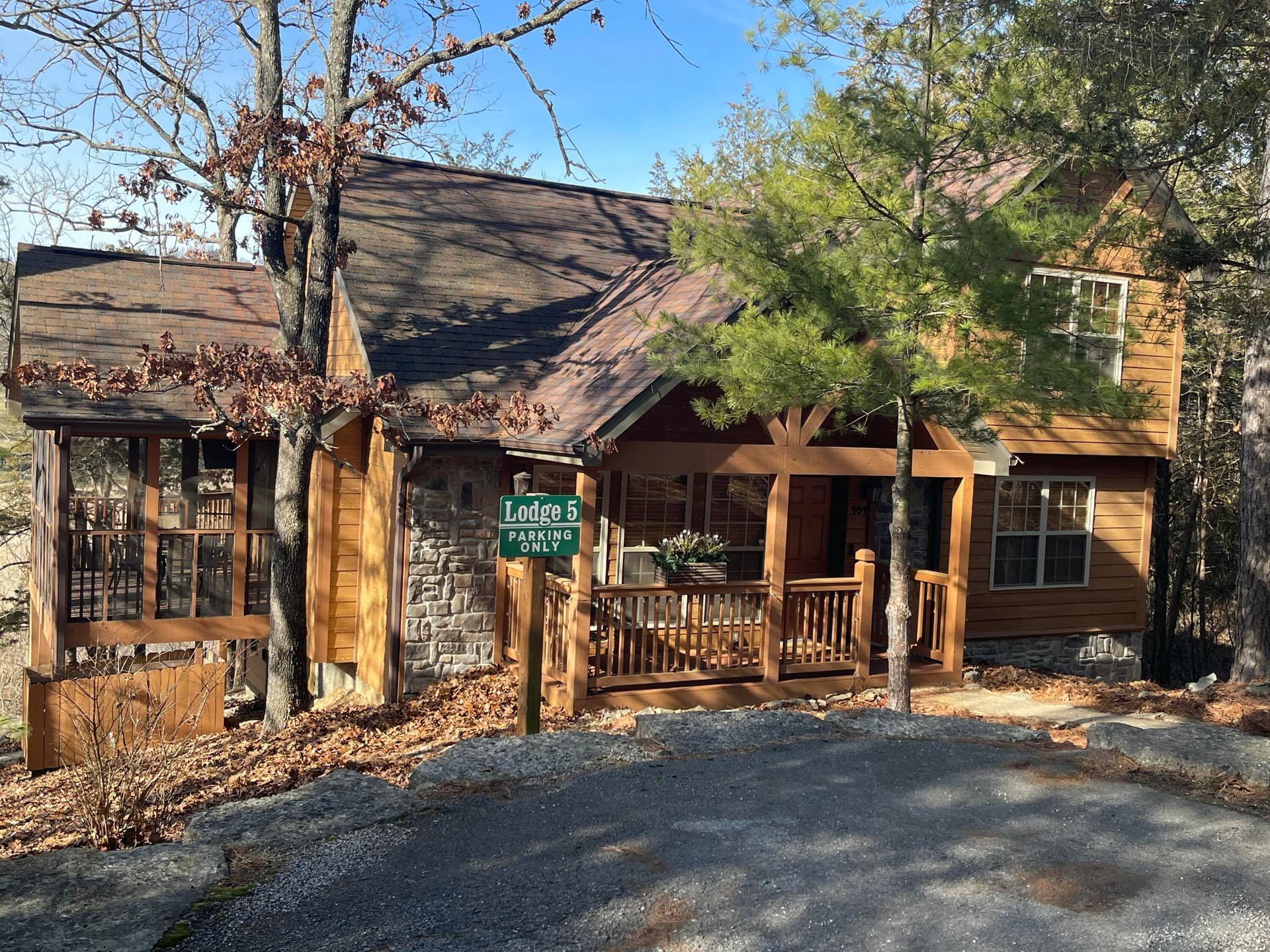 101 Lost Creek Circle, #5, Branson West, MO 65737 Private Parking