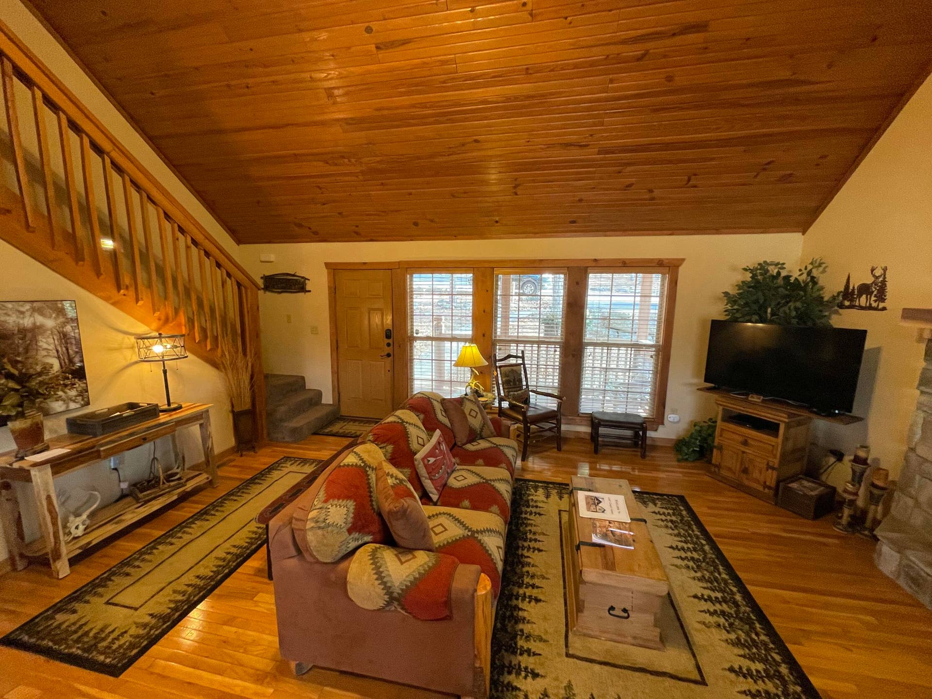 101 Lost Creek Circle, #5, Branson West, MO 65737 Lots of Light