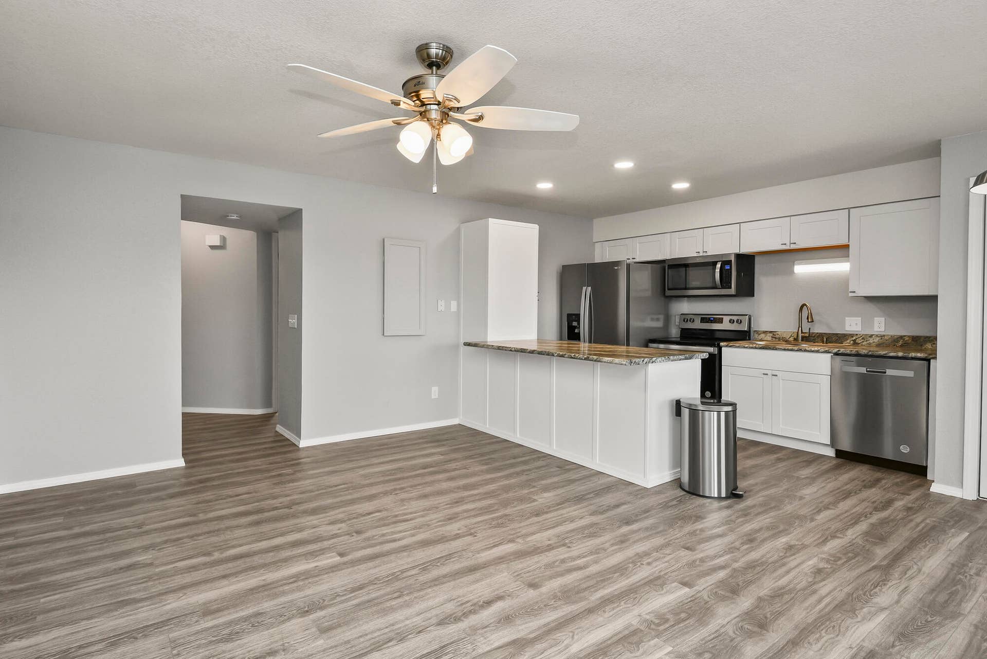 110 Kimberling Shores Lane, #6, Kimberling City, MO 65686 Updated Kitchen