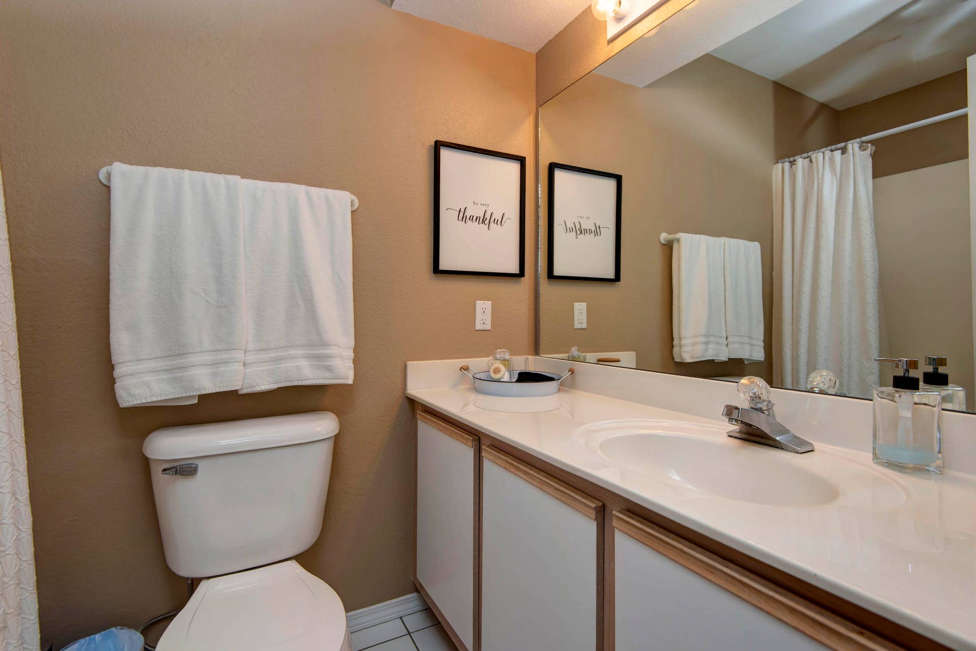 Attached bath to Bedroom 2